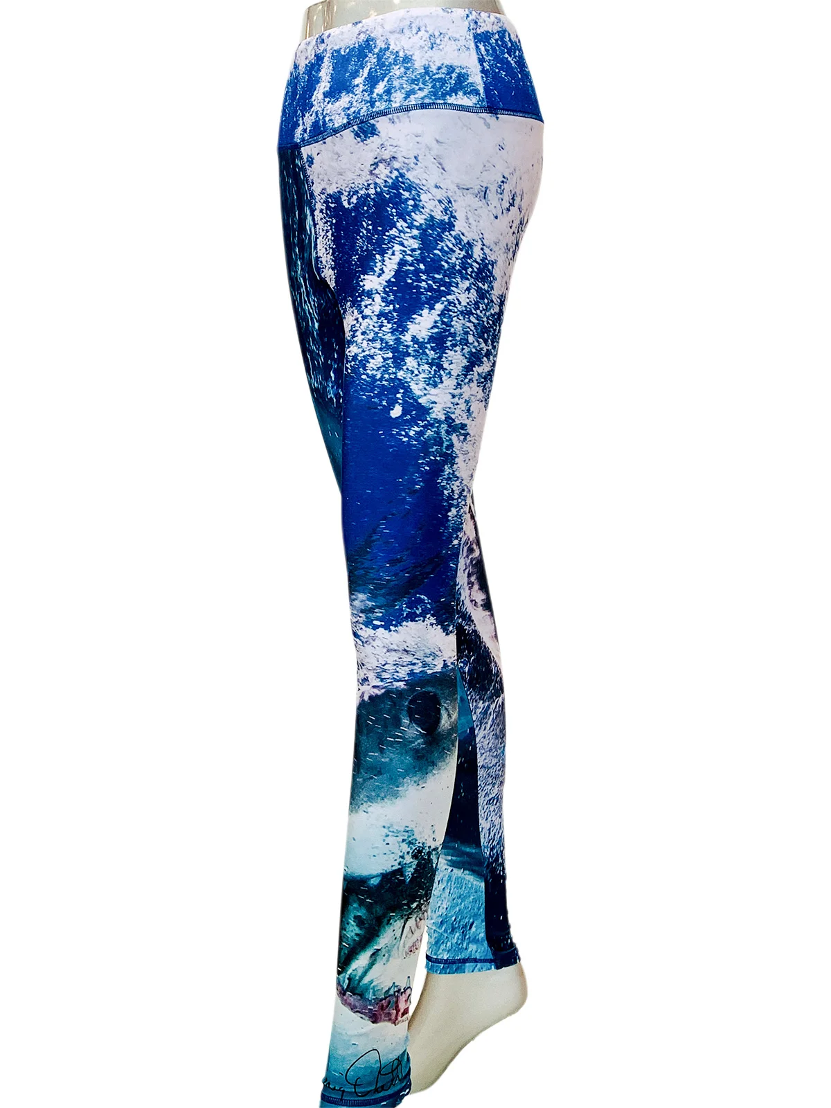 Craig-Dietrich-Clolthing-Unlimited-Leggings-Shark-Side.jpg