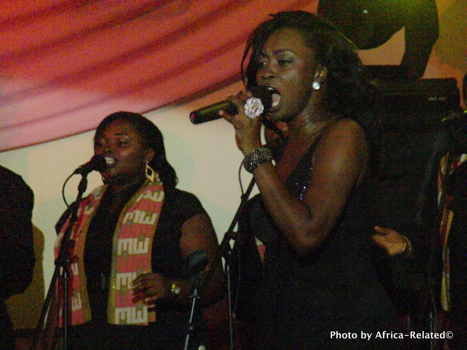 Yinka Davies Live!!!