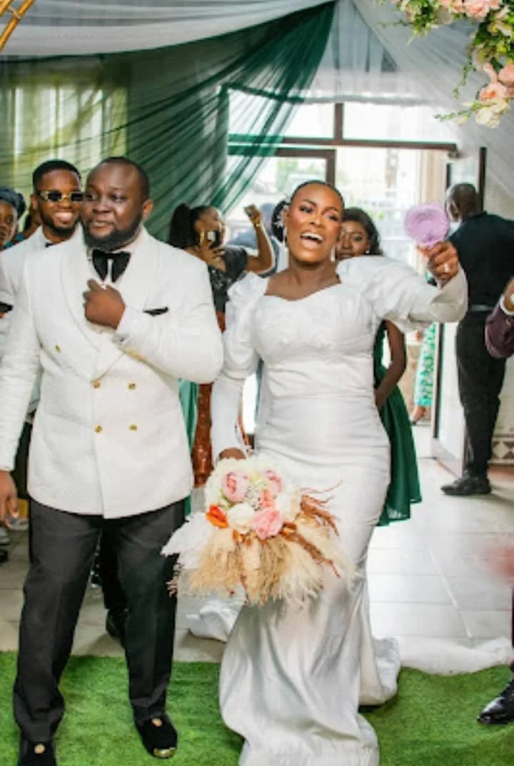 It's GOODNEWS All Round For A Happy Couple