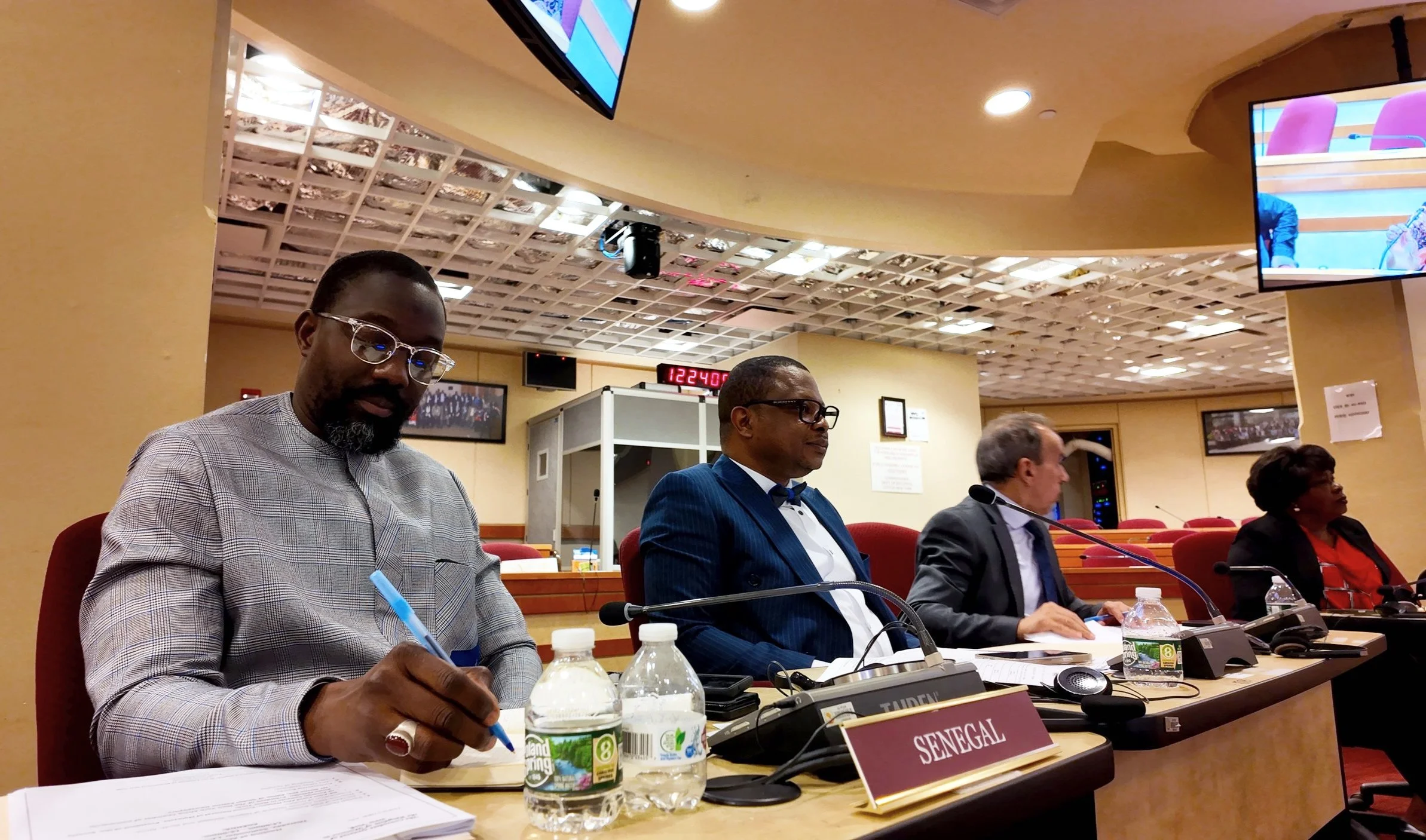 African Consuls General Meet in New York