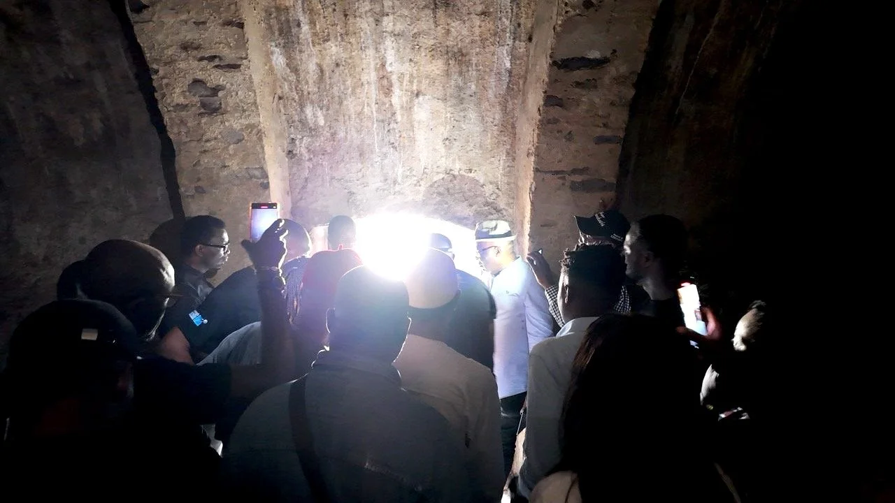 ELMINA_130805_0817.jpg