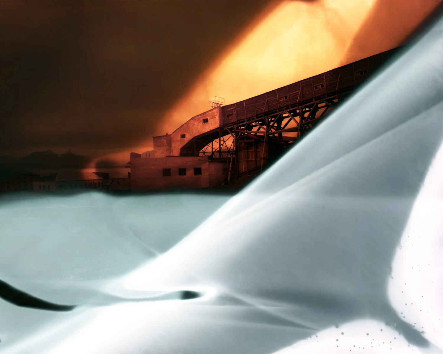 Pyramiden #5, Lightjet print from soaked film, 2016