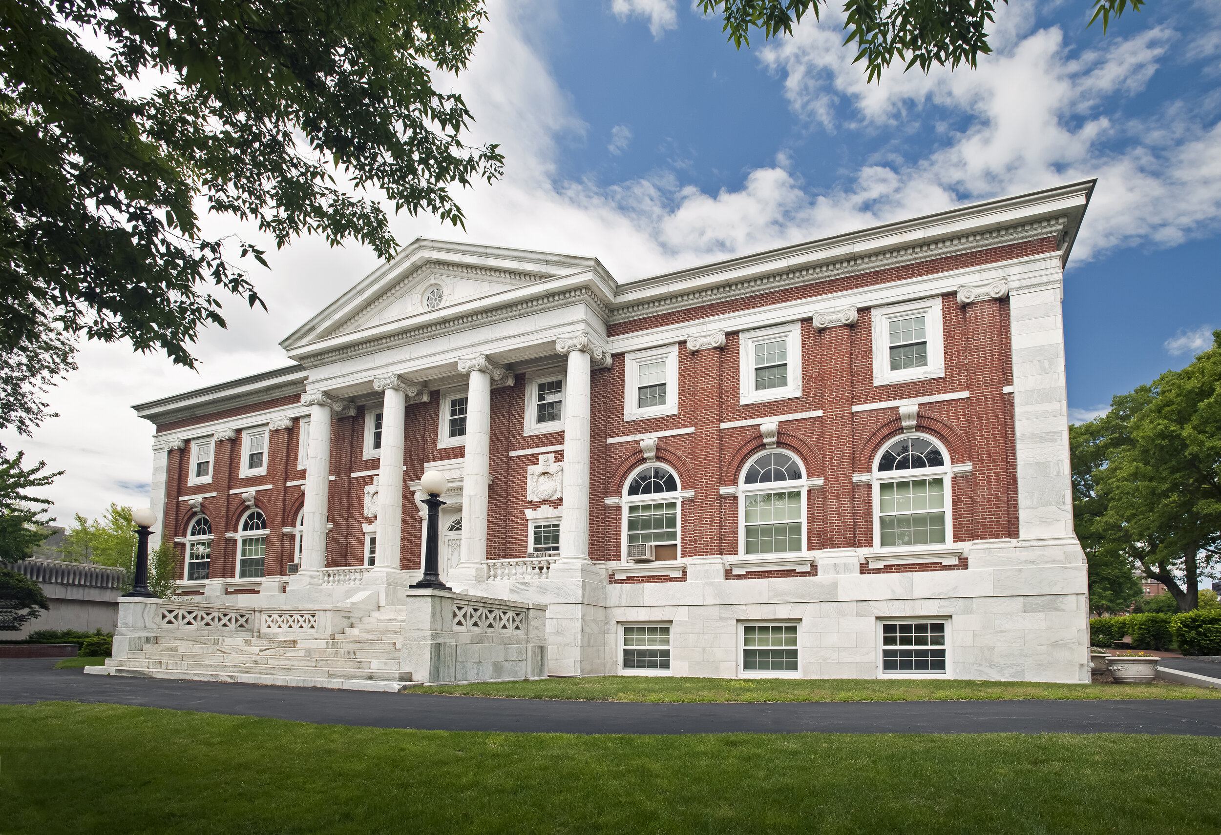 Eaton Hall, Tufts University 