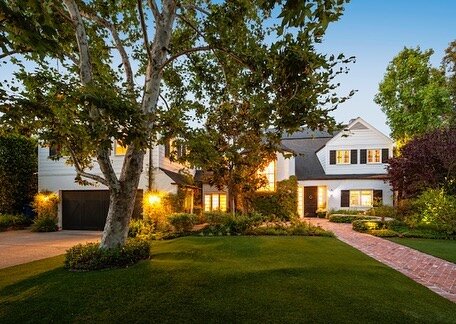 JUST SOLD | 📍S Cliffwood Ave | Stunning Brentwood estate on an over half acre lot with pool, spa, theater, and basketball court! | LP $18,499,000