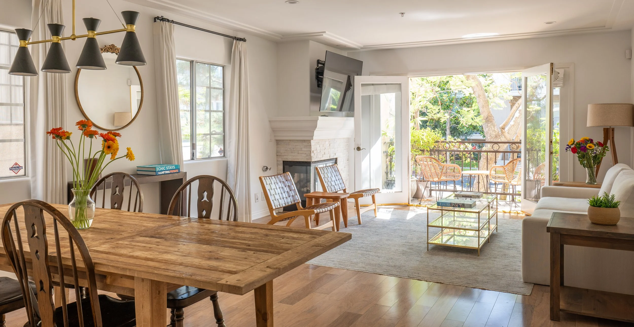 146 S Clark St-1 (1).jpg