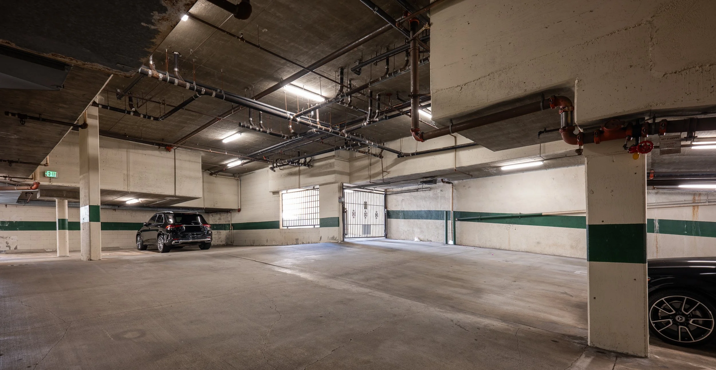 146 S Clark St-33.jpg