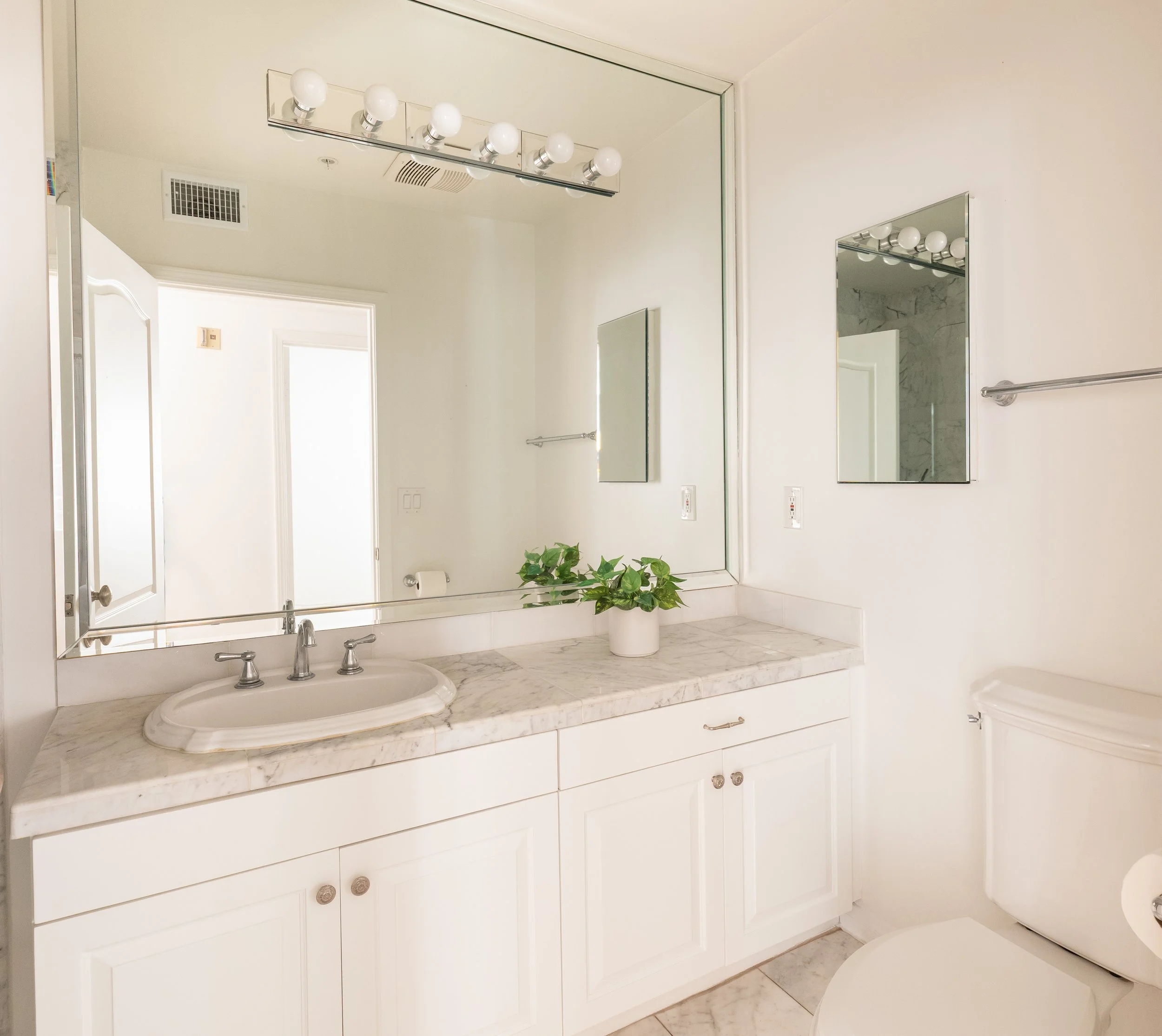 146 S Clark St-19.jpg