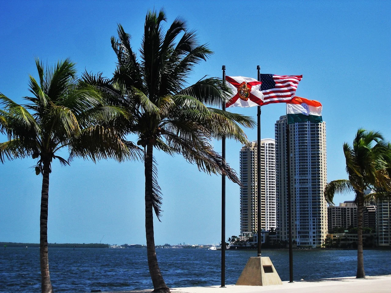 miami-1635943_1280.jpg