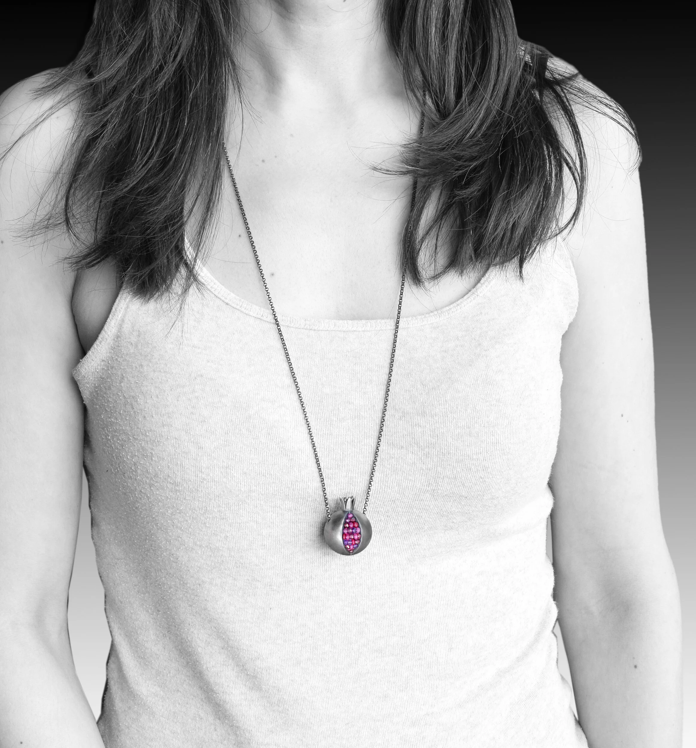 pom neck 25mm Ø oxi pnk rd prpl WP ON.jpg