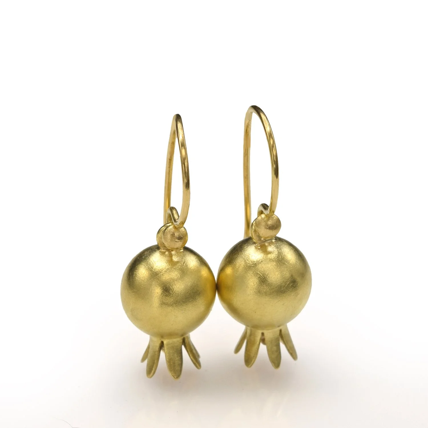 pom ear no stone 9 mm 18K WP 03.jpg