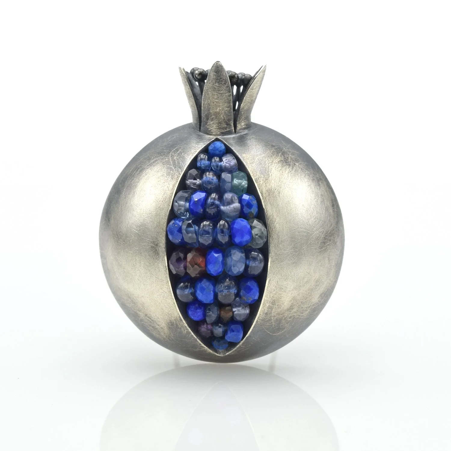 Pom blue brooch 30mm IG.jpg