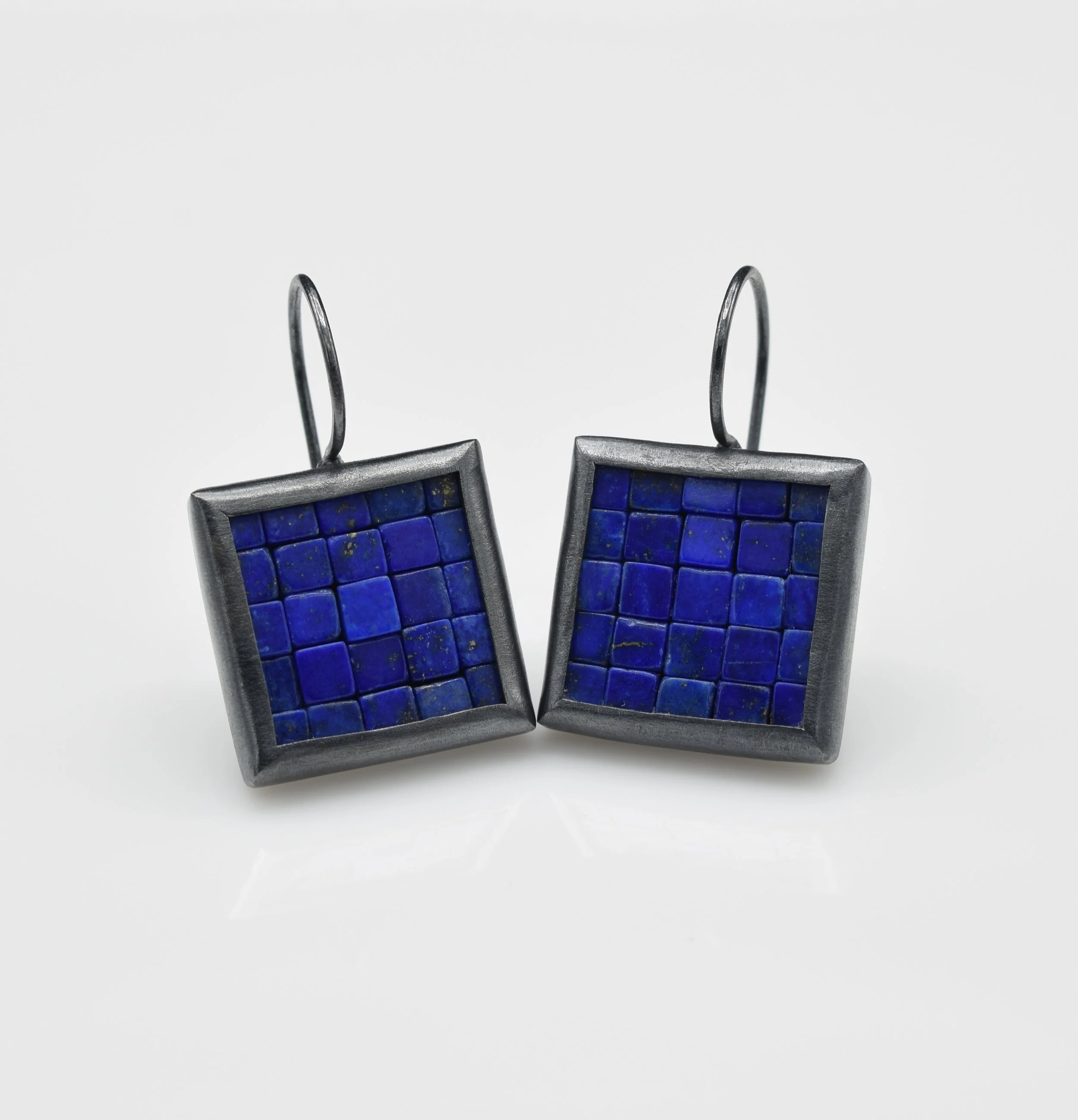 Lapis oxi French wire ear 2.jpg