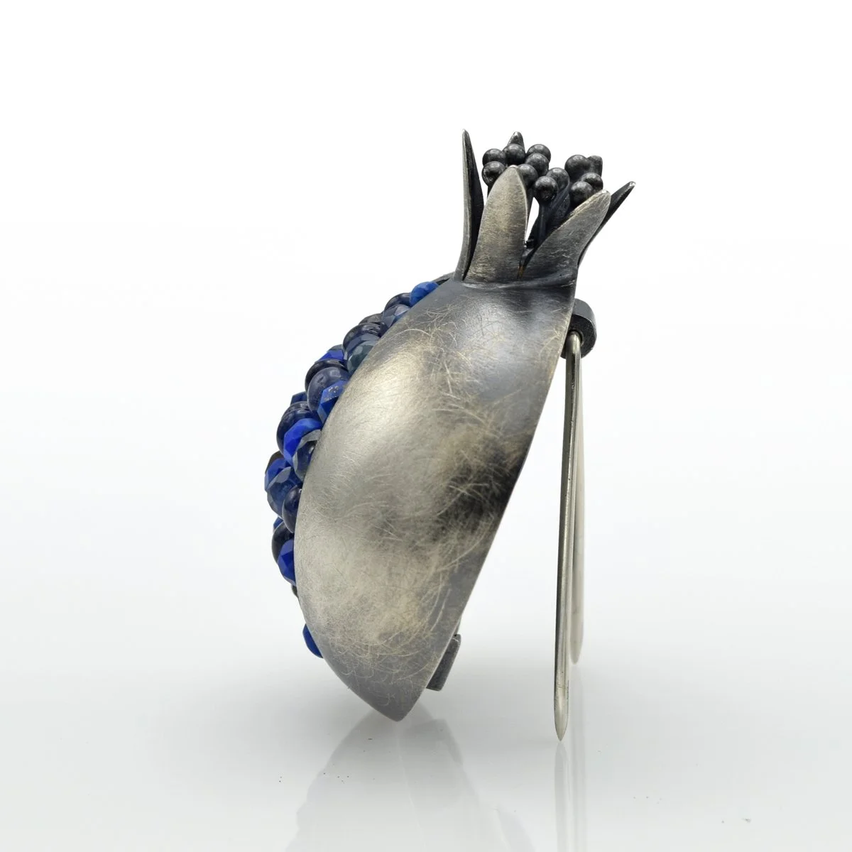 Pom blue brooch 30mm IG 3.jpg