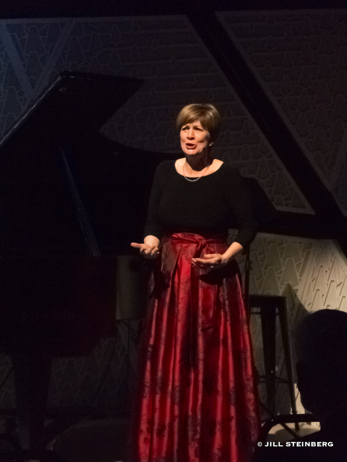  Susan Platts, mezzo-soprano 