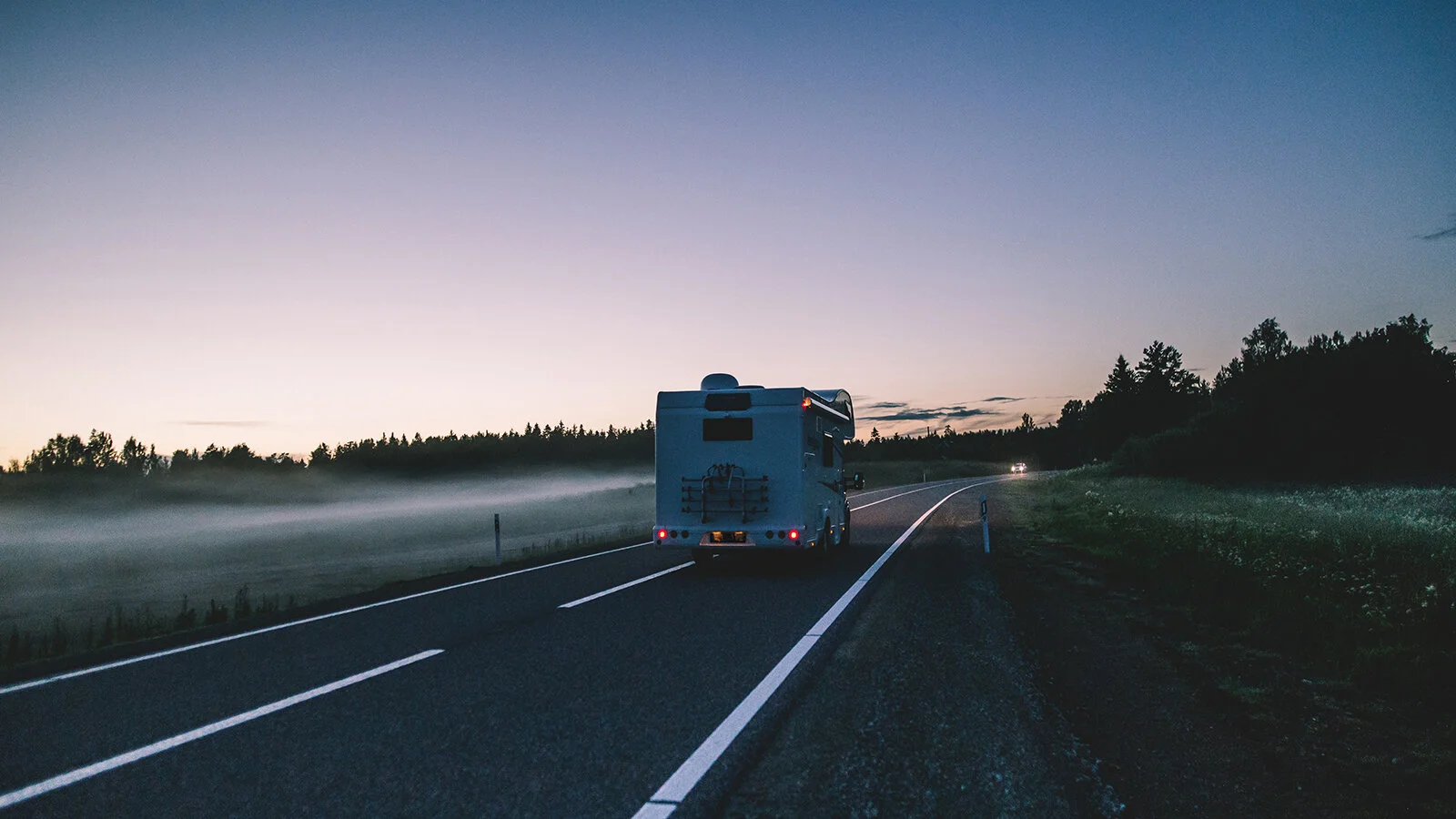 1821_Early morning by the road_Taaniel Malleus_15841928.jpg