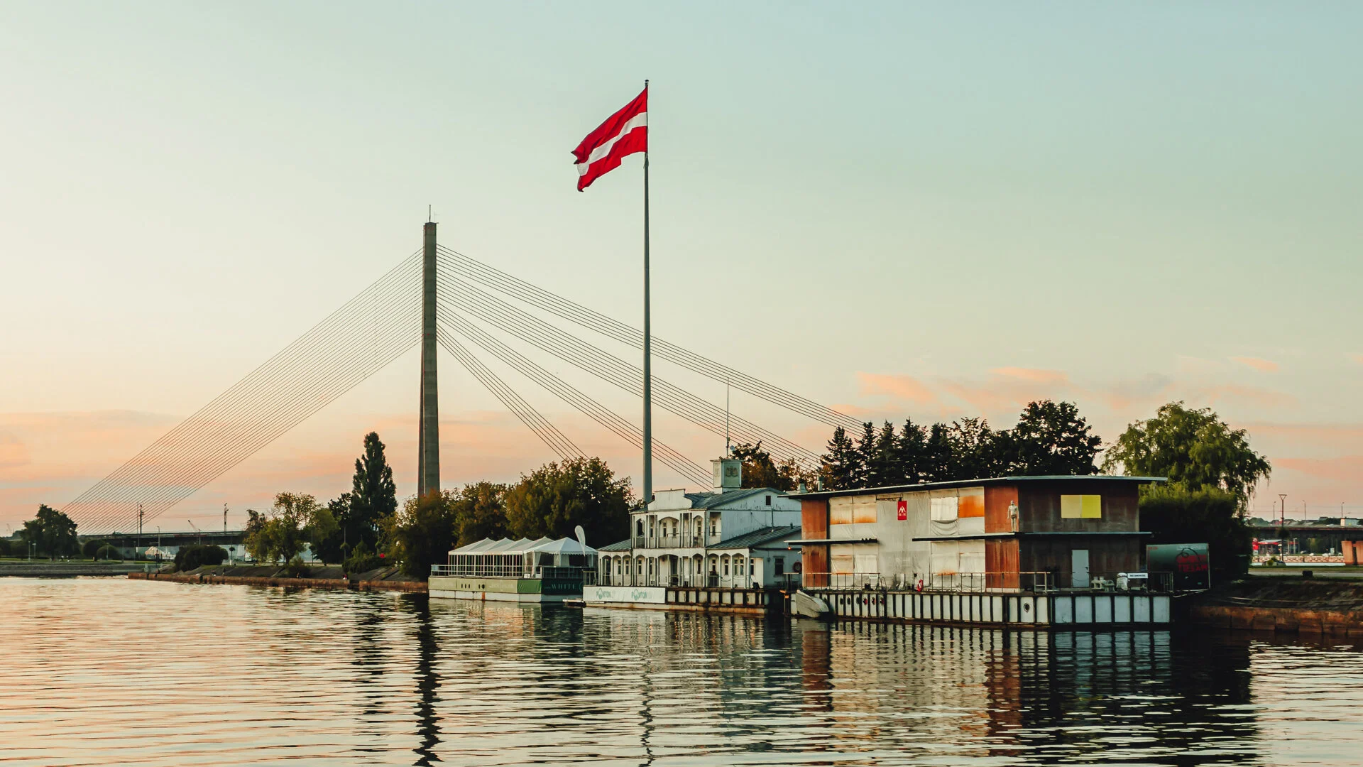 Latvia-16.jpg