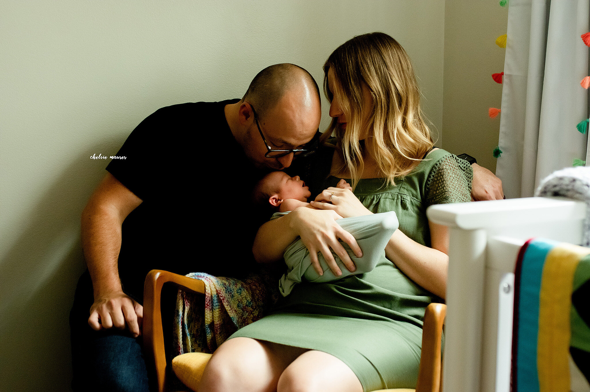 In-Home Newborn Lifestyle sessions // Detroit Newborn Photographer 