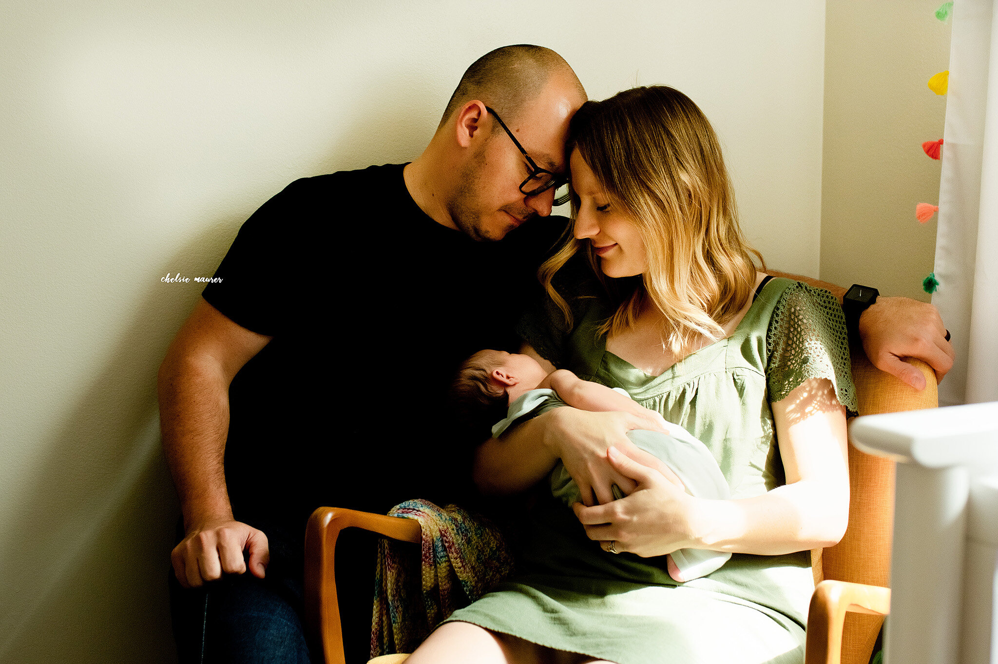 In-Home Newborn Lifestyle sessions // Detroit Newborn Photographer 