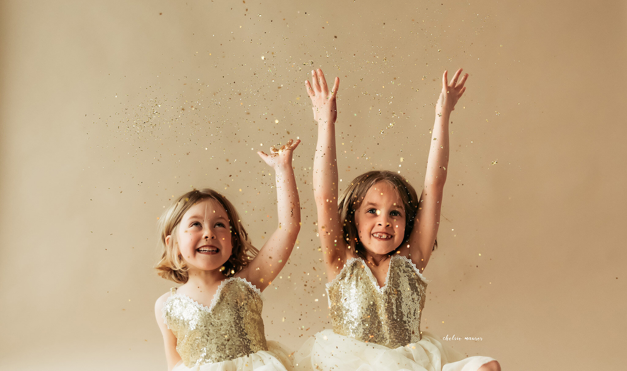 Give me all the glitter and magic! | Glitter Photo Session by Detroit Family Photographer 