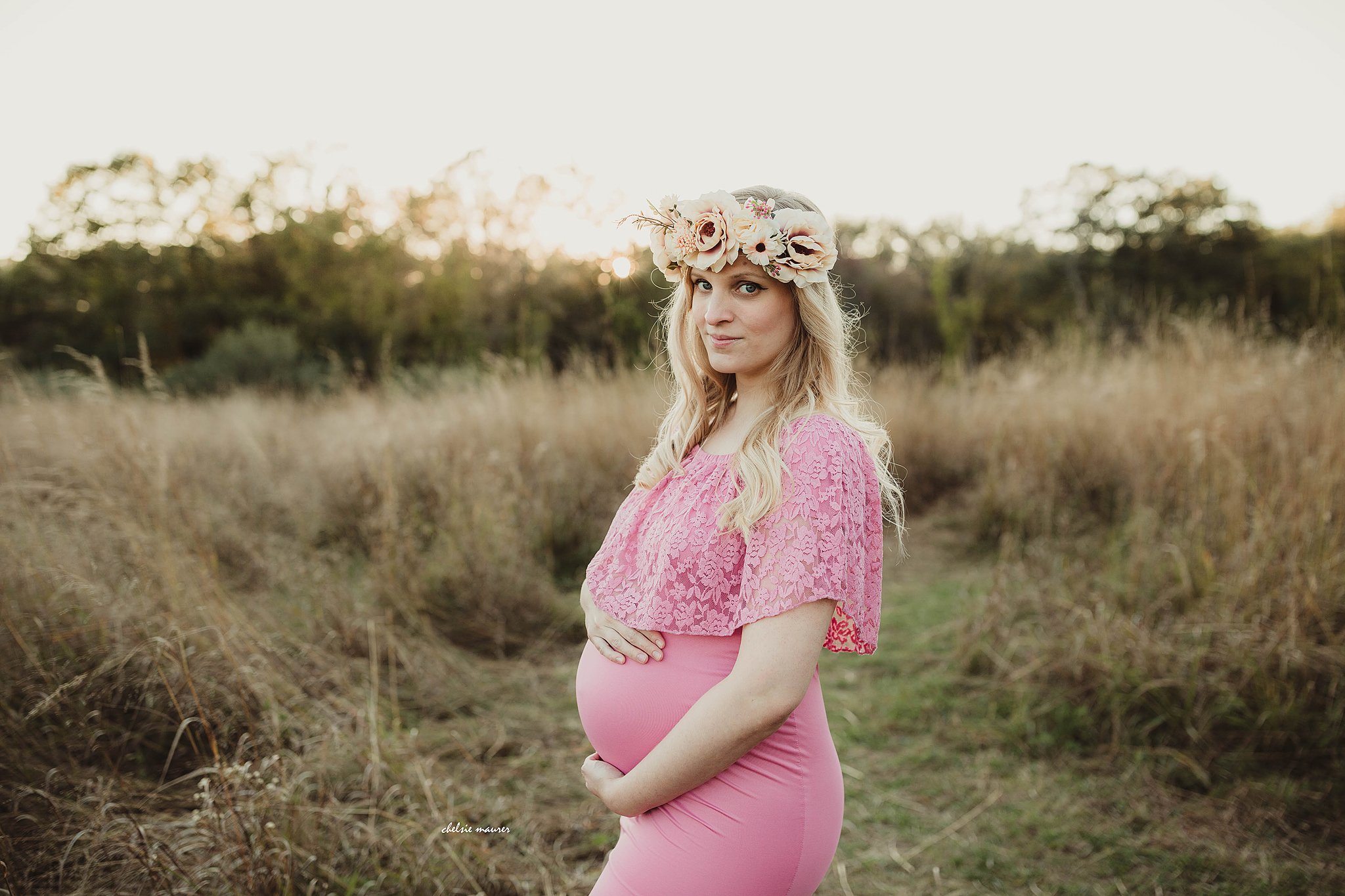 maternity photographer troy mi