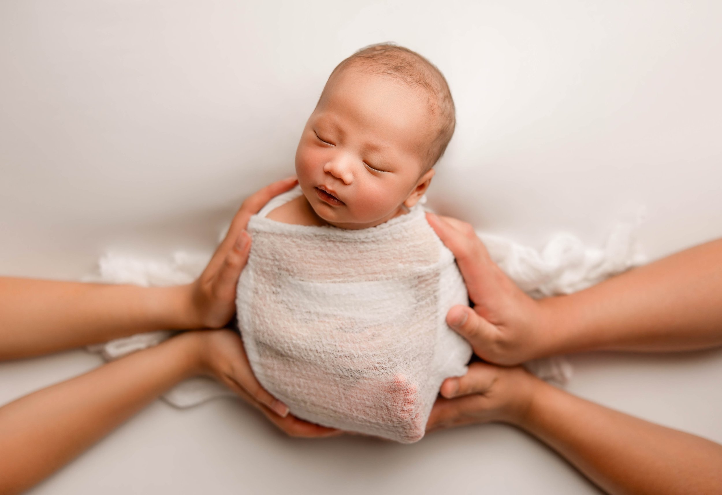 newborn baby photography serving detroit mi