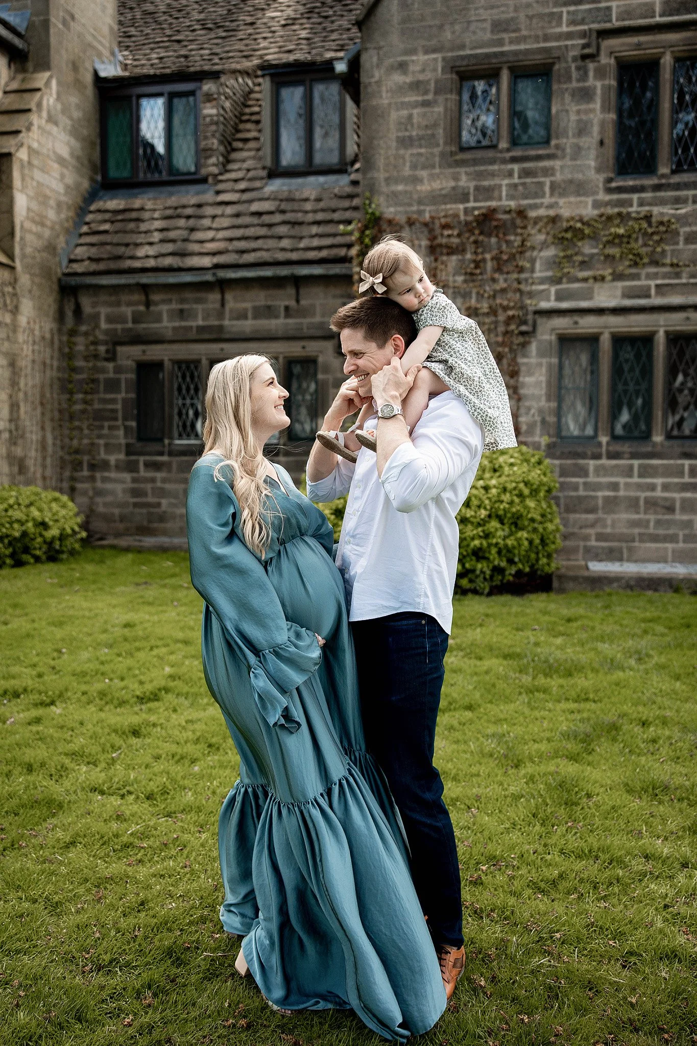 ford house maternity pictures