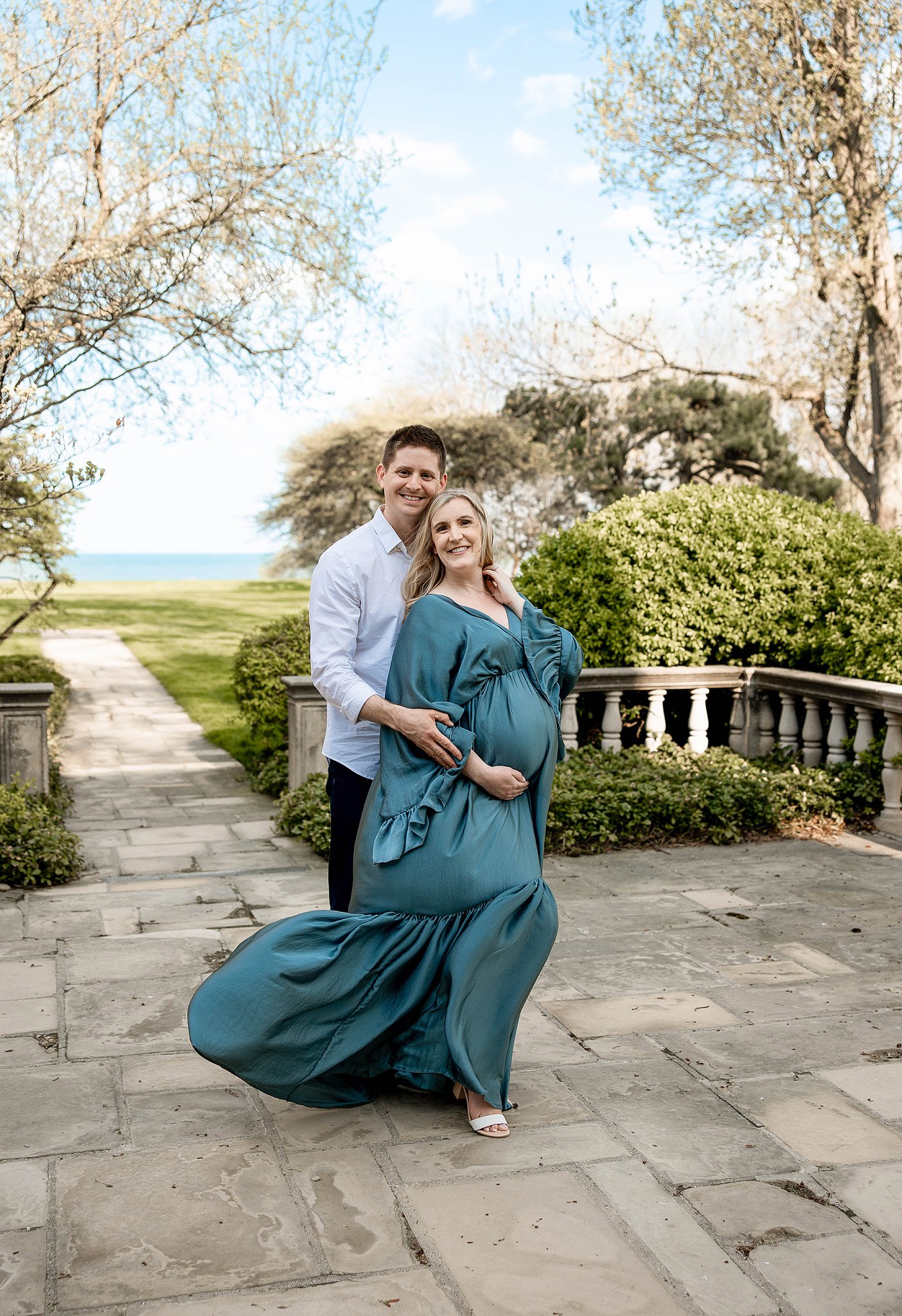 the best detroit maternity photographer