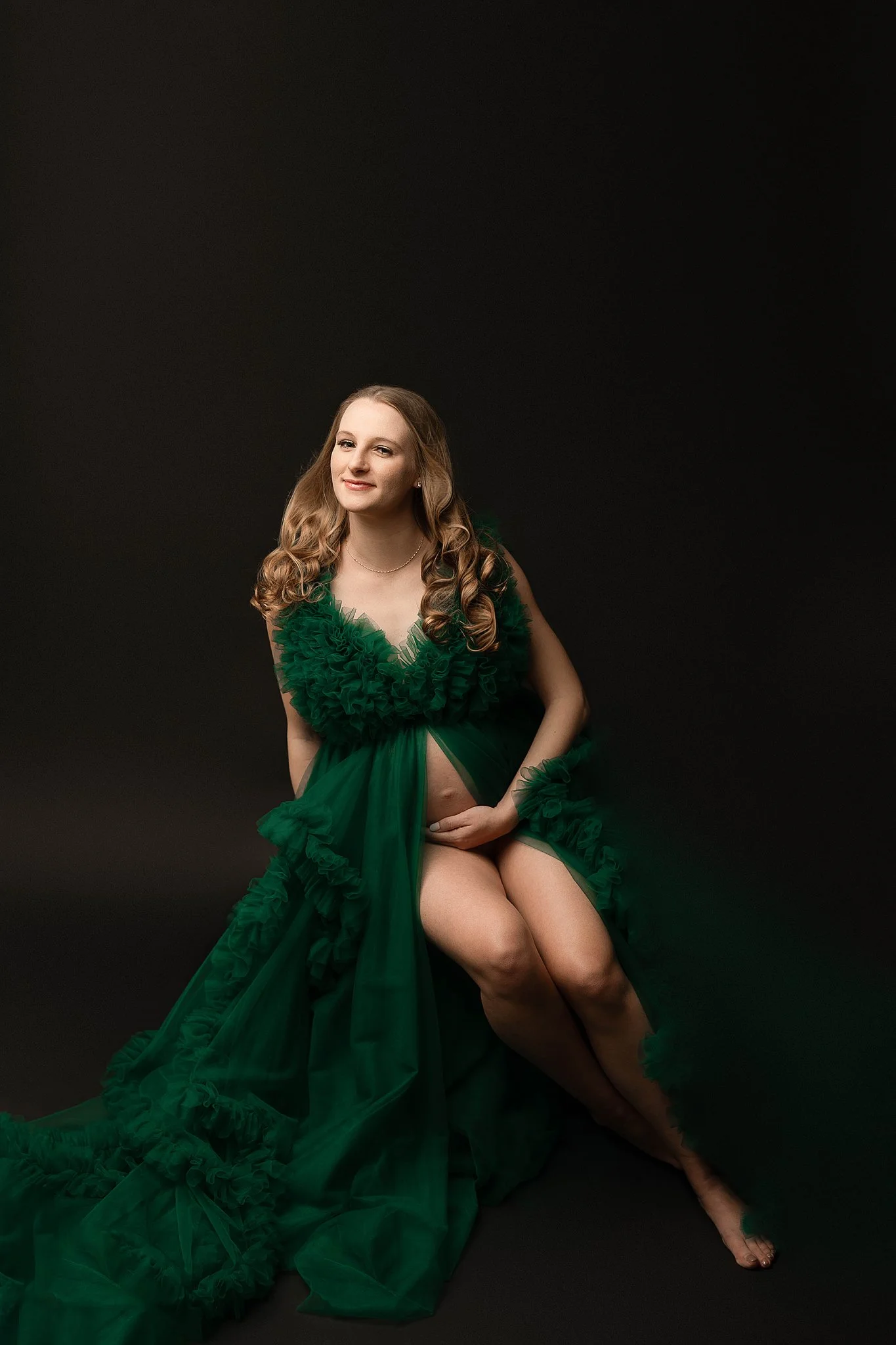 instudio clinton township maternity photographer