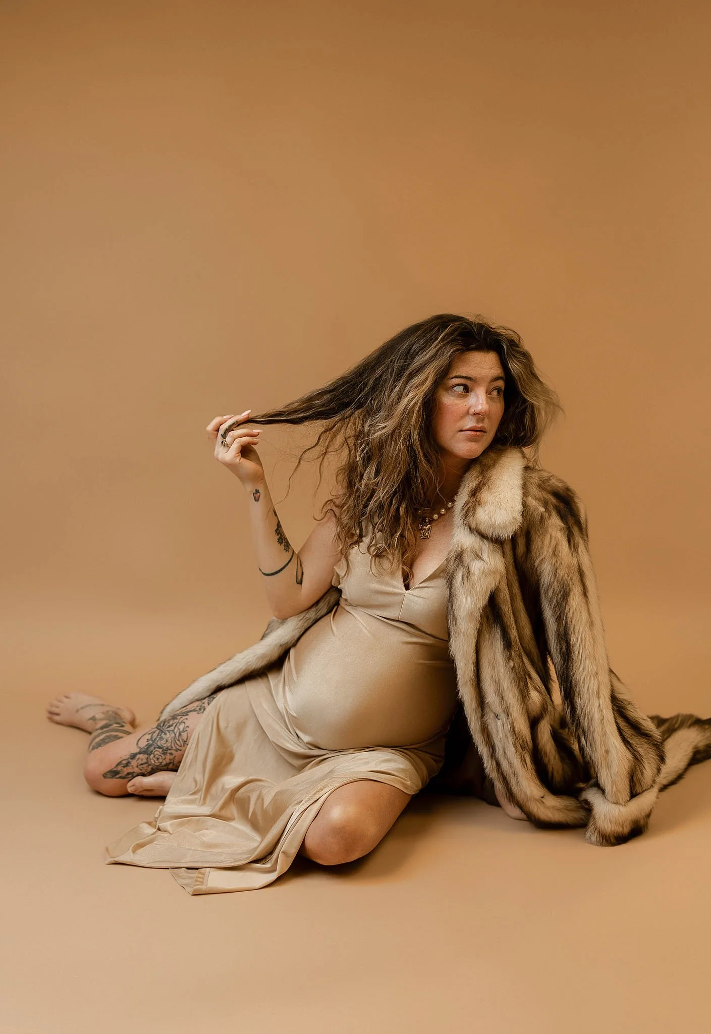 maternity pregnancy photographer rochester mi