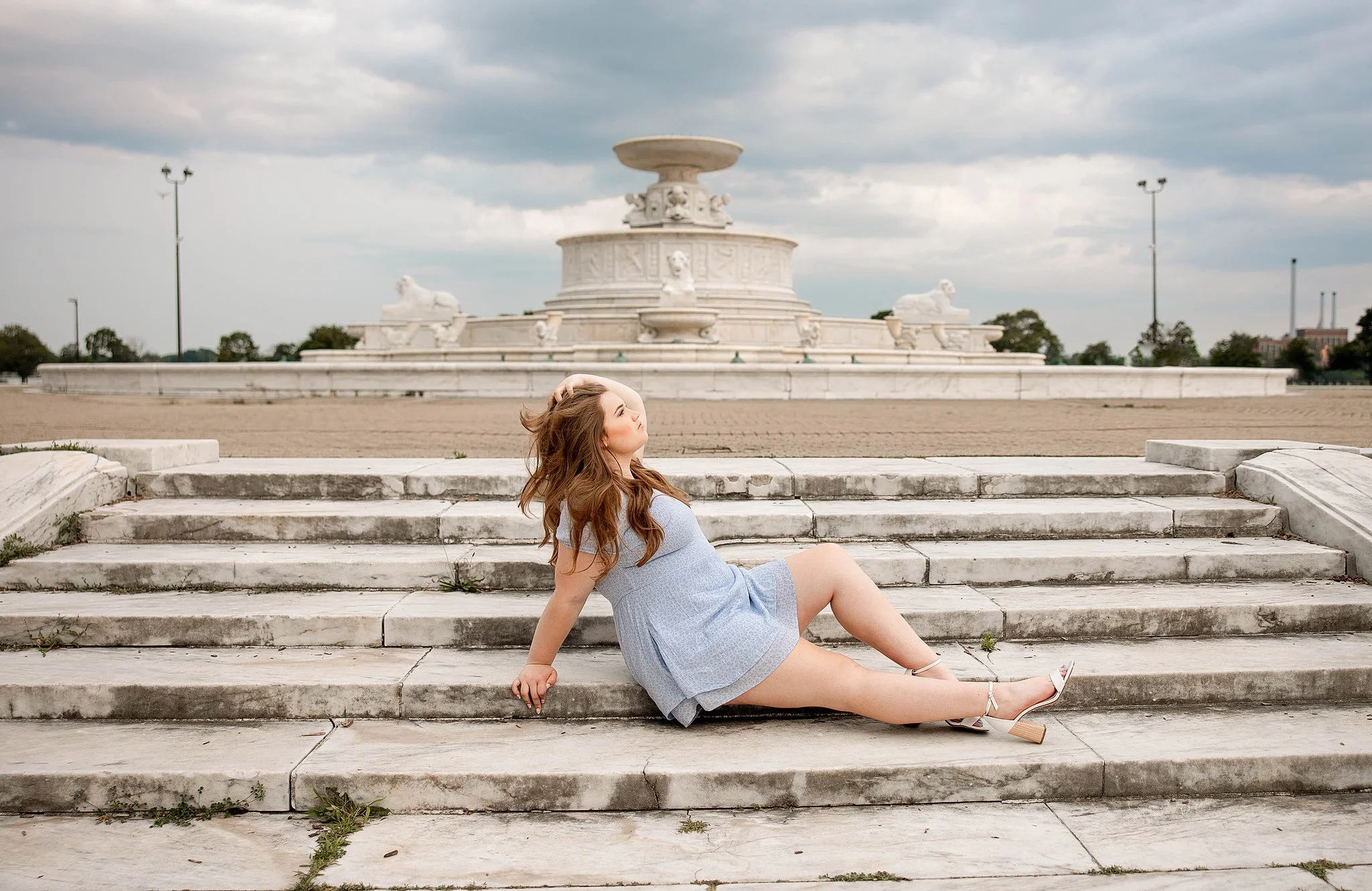 Belle Isle conservatory senior photos outfit girl neutral tones