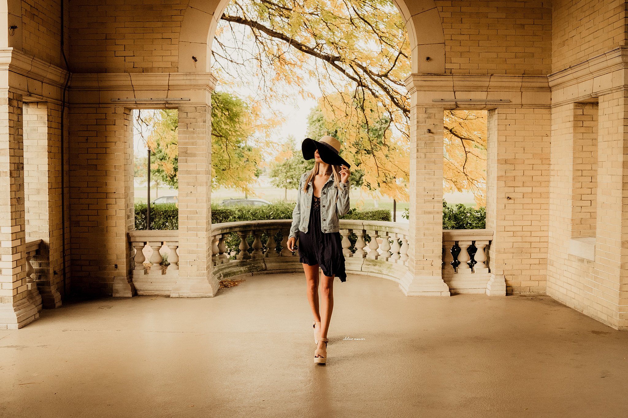 Detroit senior pictures Belle Isle garden soft dress outfit