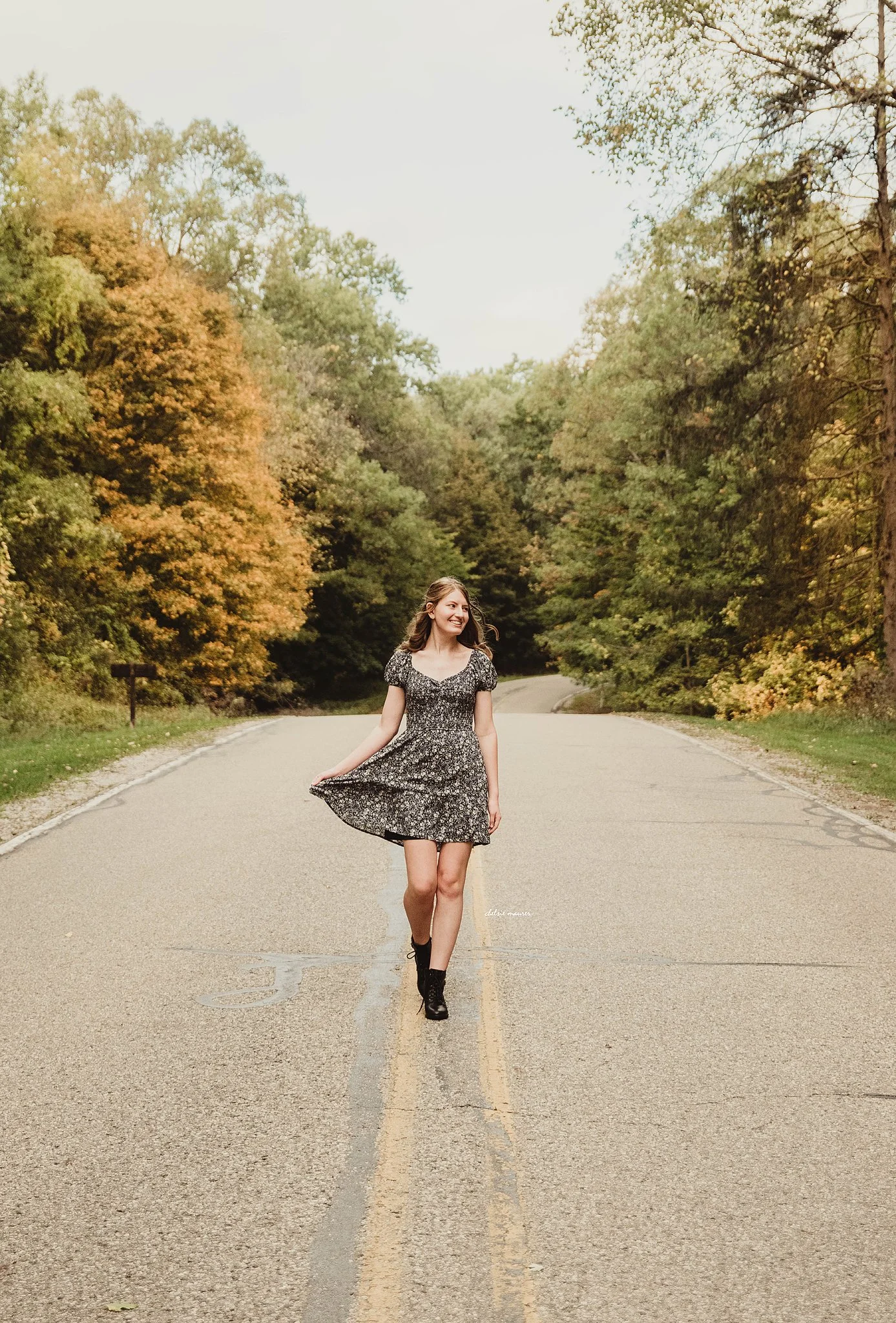 girls senior pictures outfit ideas metro detroit