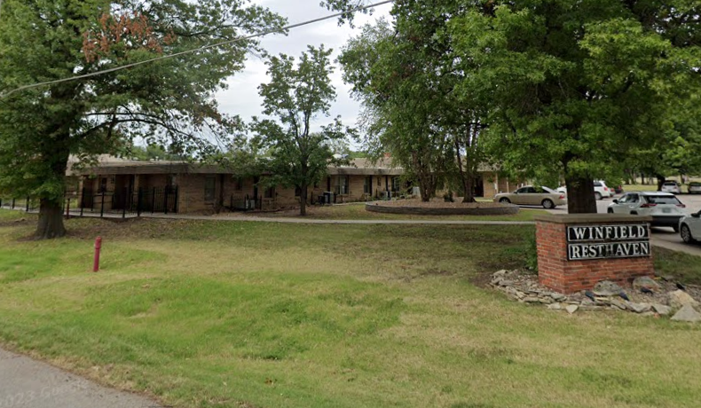 1611 Ritchie St Winfield, KS