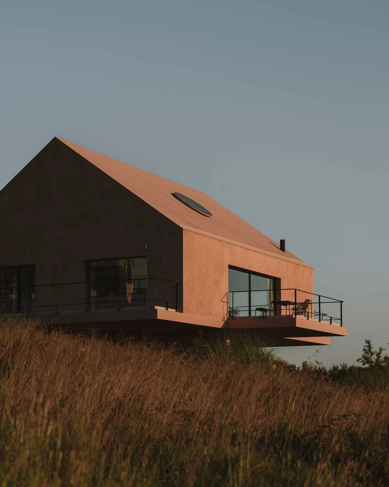 Casa Plaj, Costa de Prata, Portugal by extrastudio 