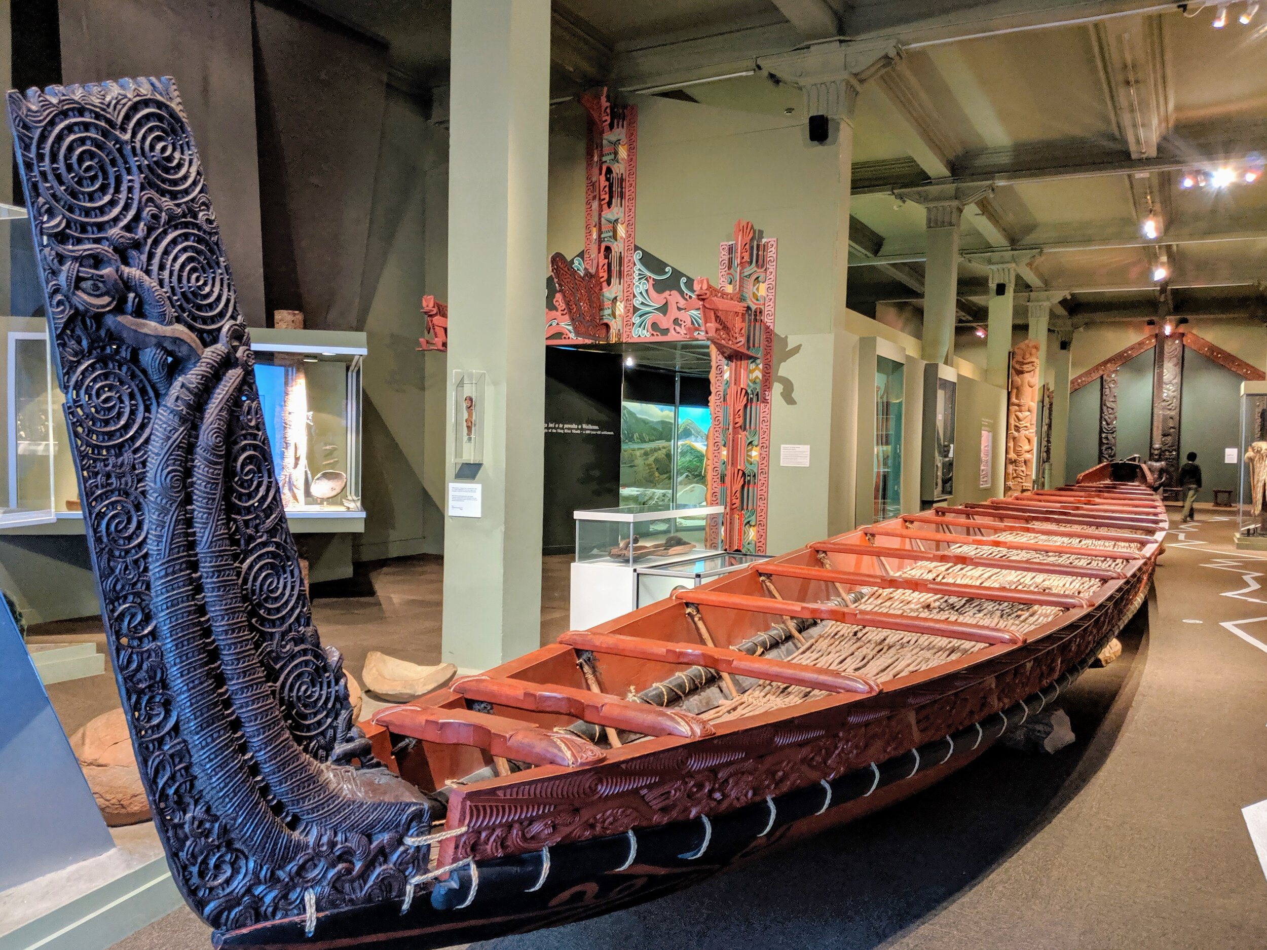  A waka taua (Maori war canoe) at the Otago Museum. 
