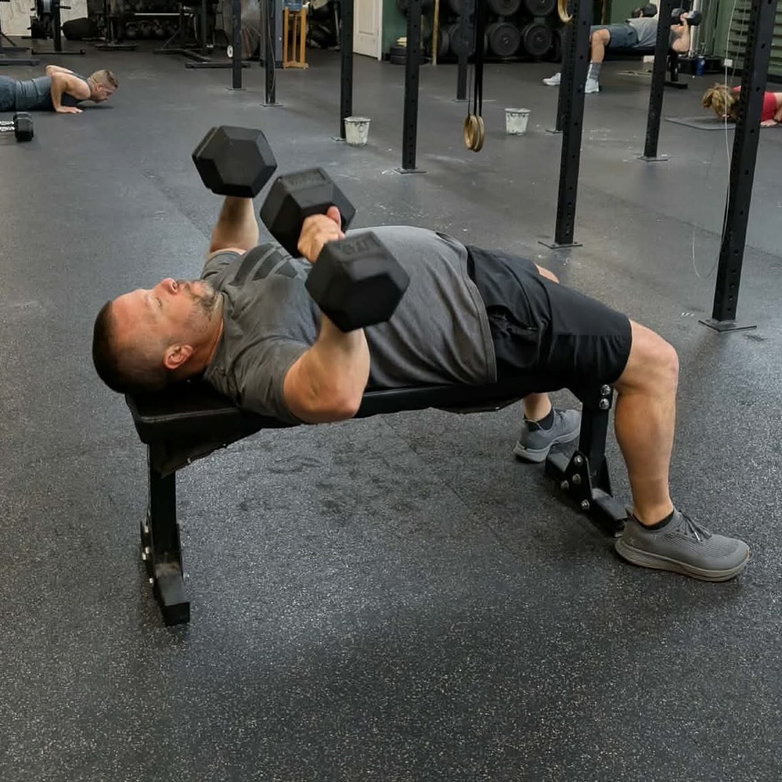 Bench press in the metcon? Yes please!! 

We keep cardio and lifting fun and challenging by mixing them up and combining them in ways that will keep you coming back for more. 

If you struggle to force yourself to do cardio or if you just long for th