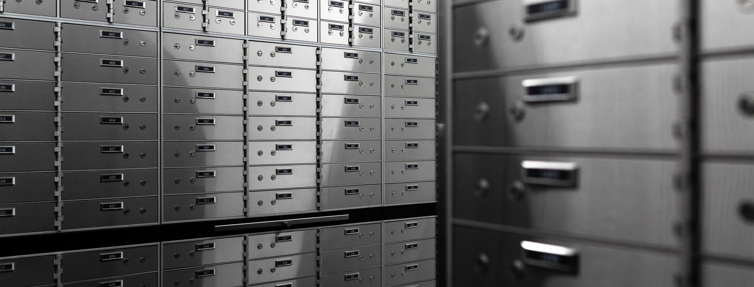 Imperial_Vaults_safety-deposit-boxes_banner_secure-storage-and-safety-deposit-box3_web.jpg