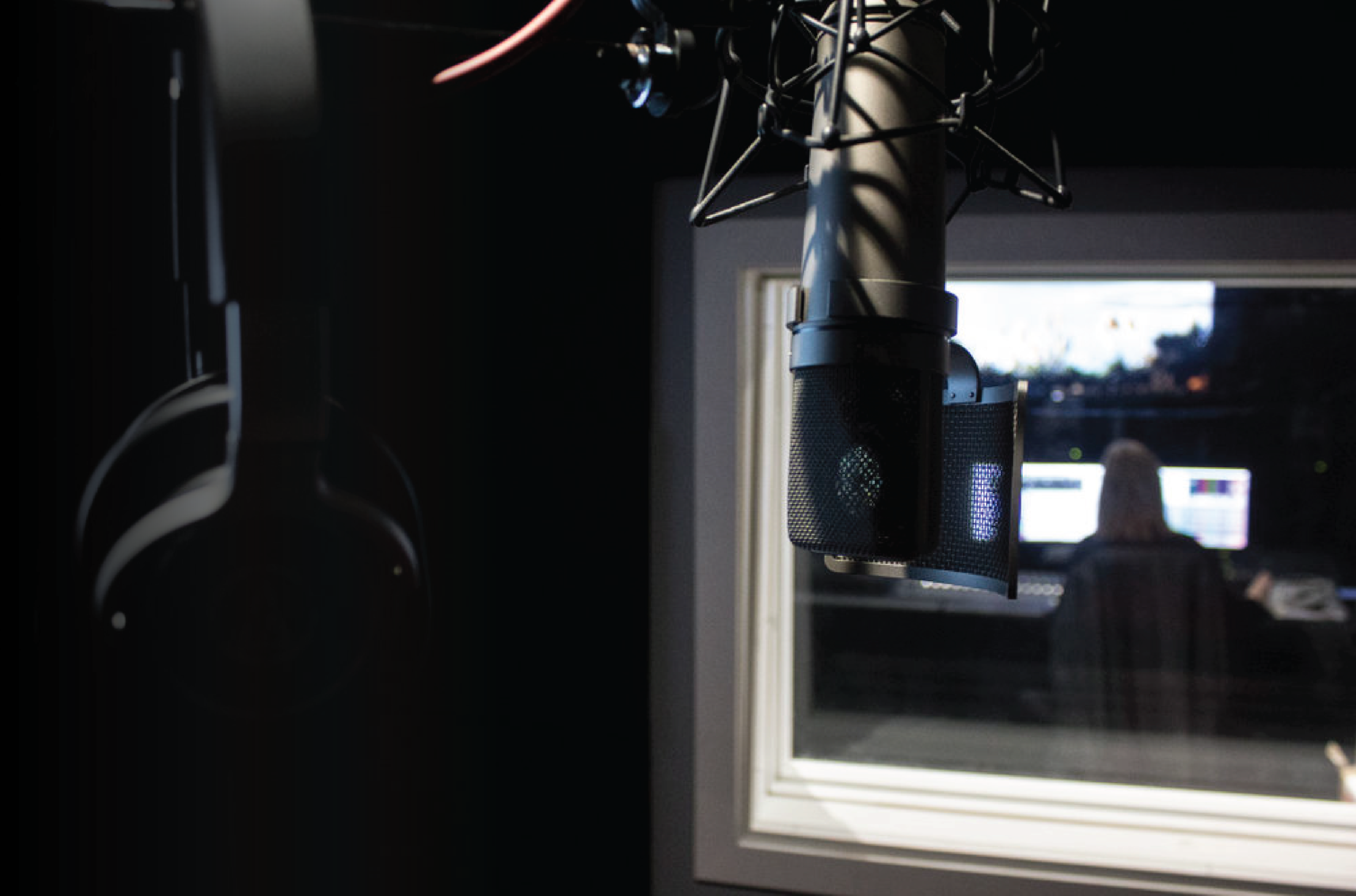 Foley_Fade_Image_On_Page-01.png