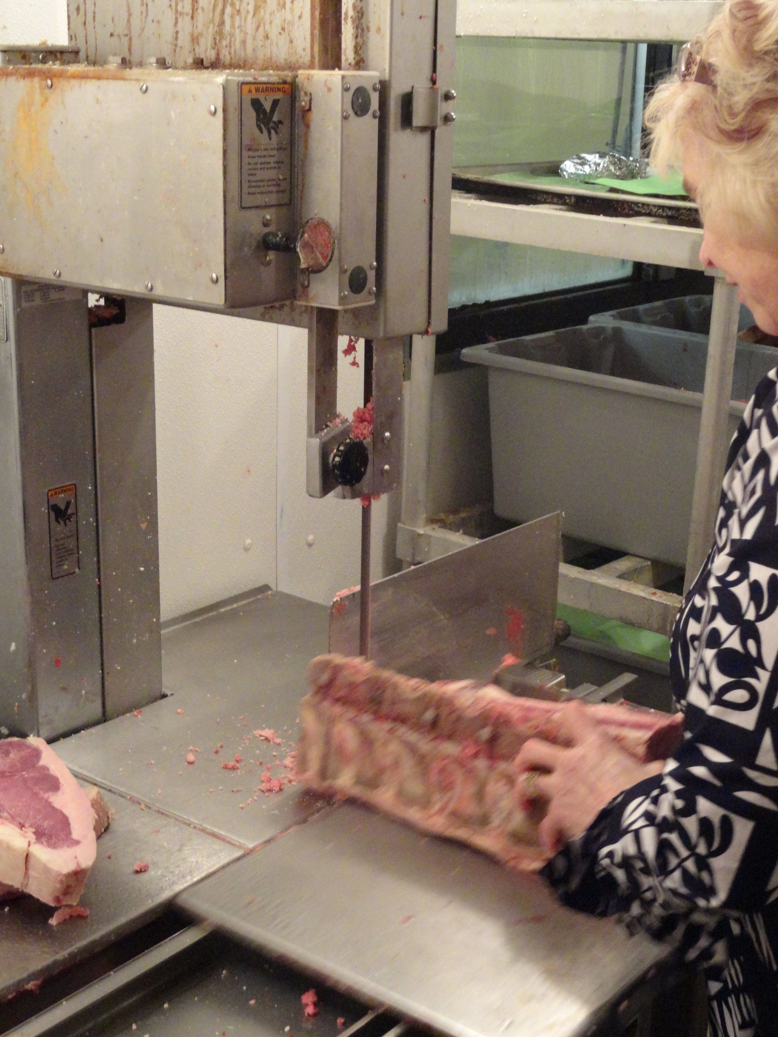 Zentner Betty Carving the Beef Loin.JPG