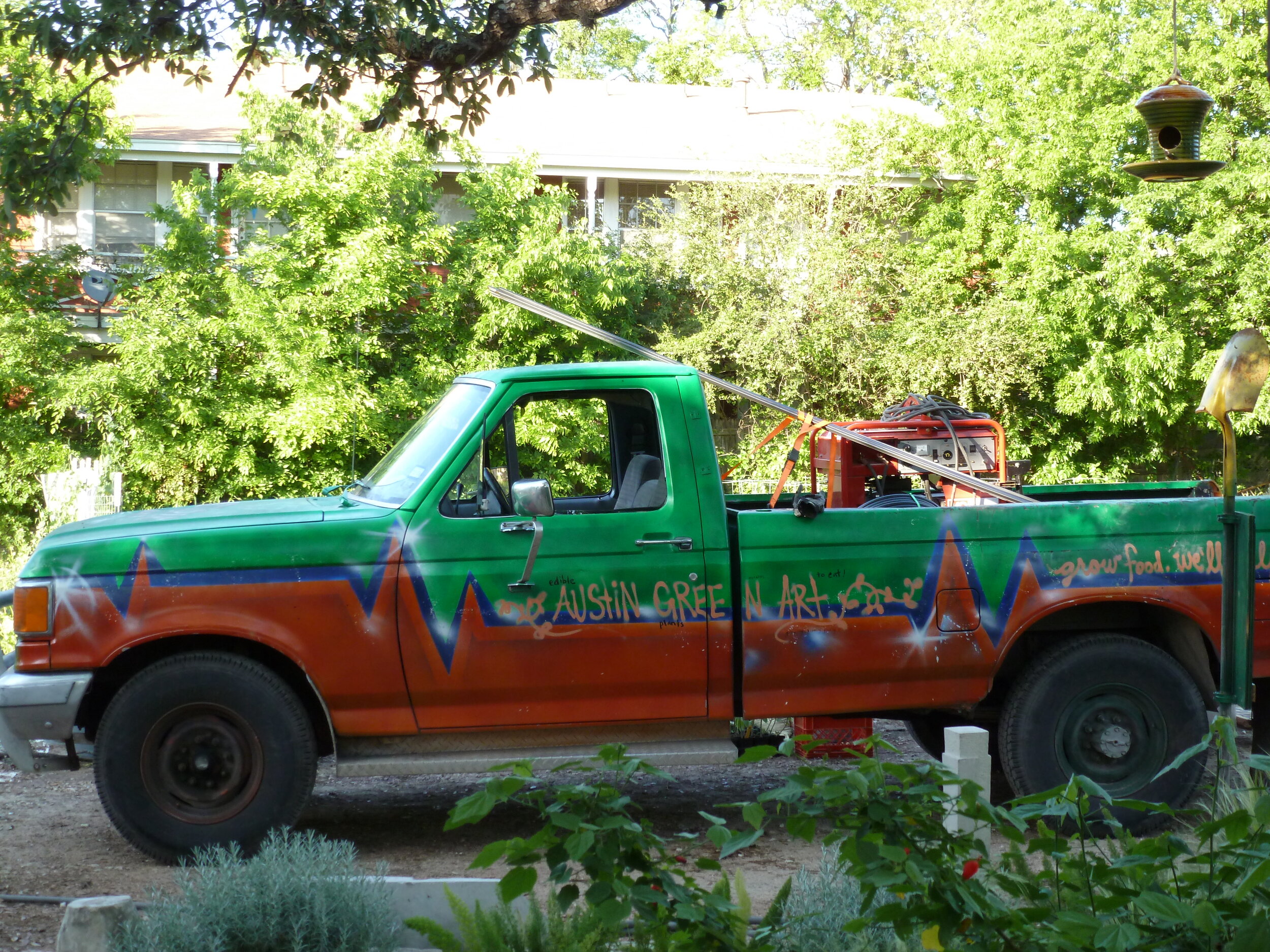 resolution-gardens-austin-green-art-truck-2.JPG