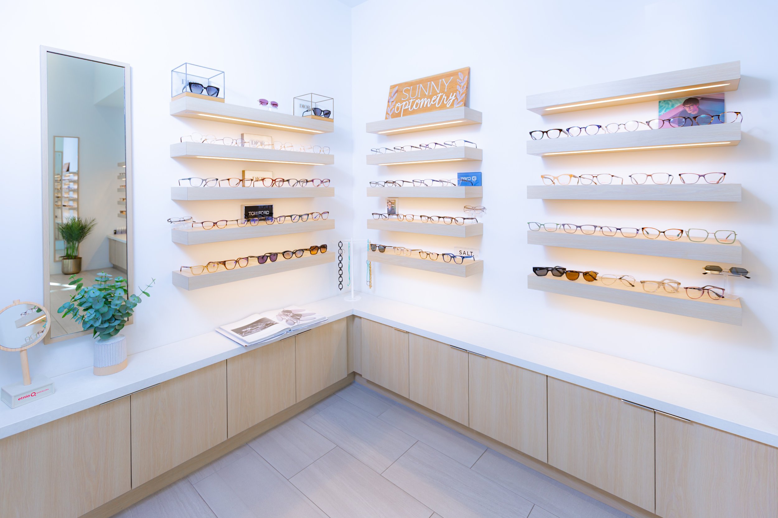 Sunny Optometry Photoshoot 2025-032.jpeg
