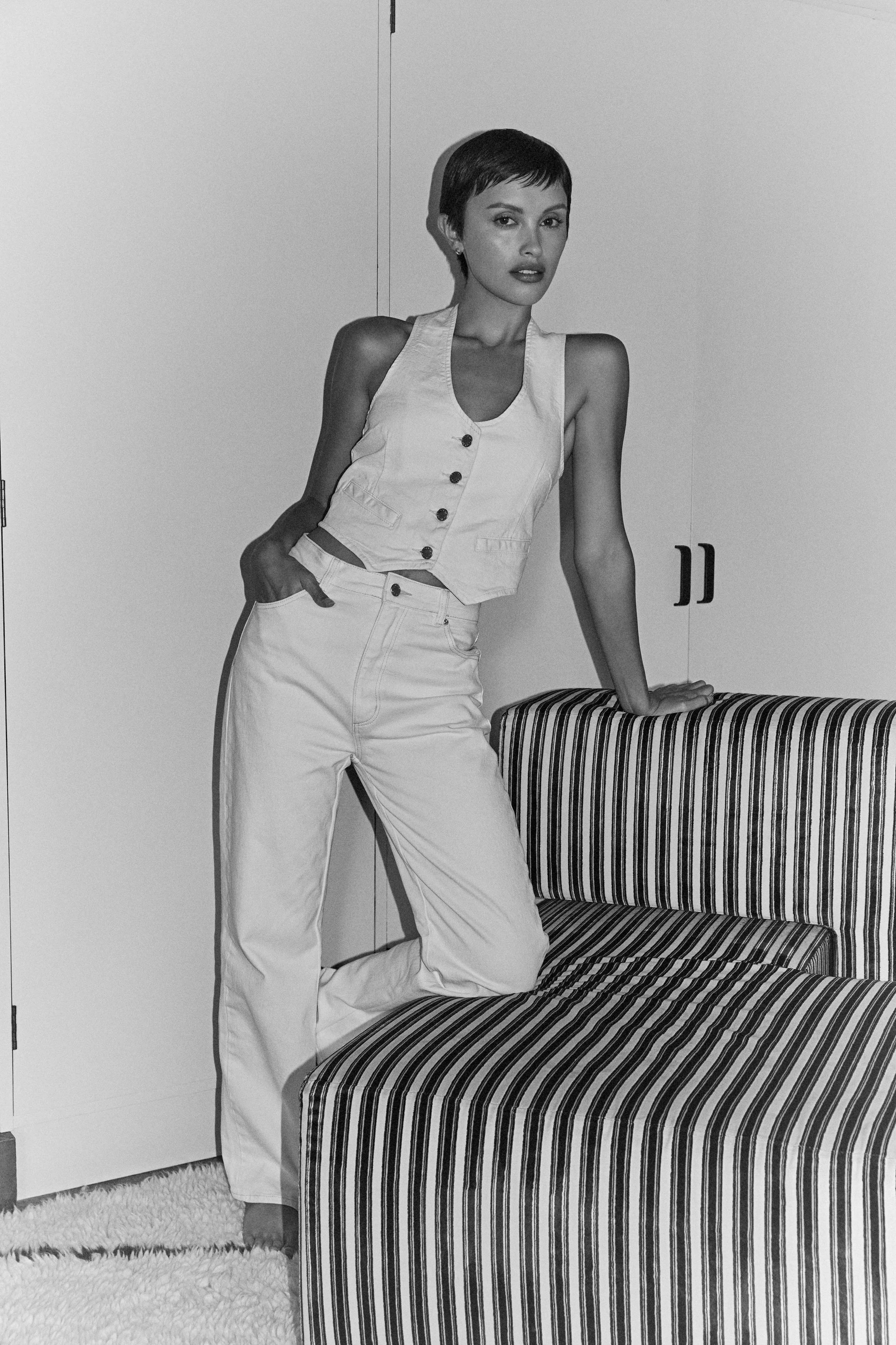 ROLLAS_SarahEllen_Look 07_0475_FilmGrade.jpg