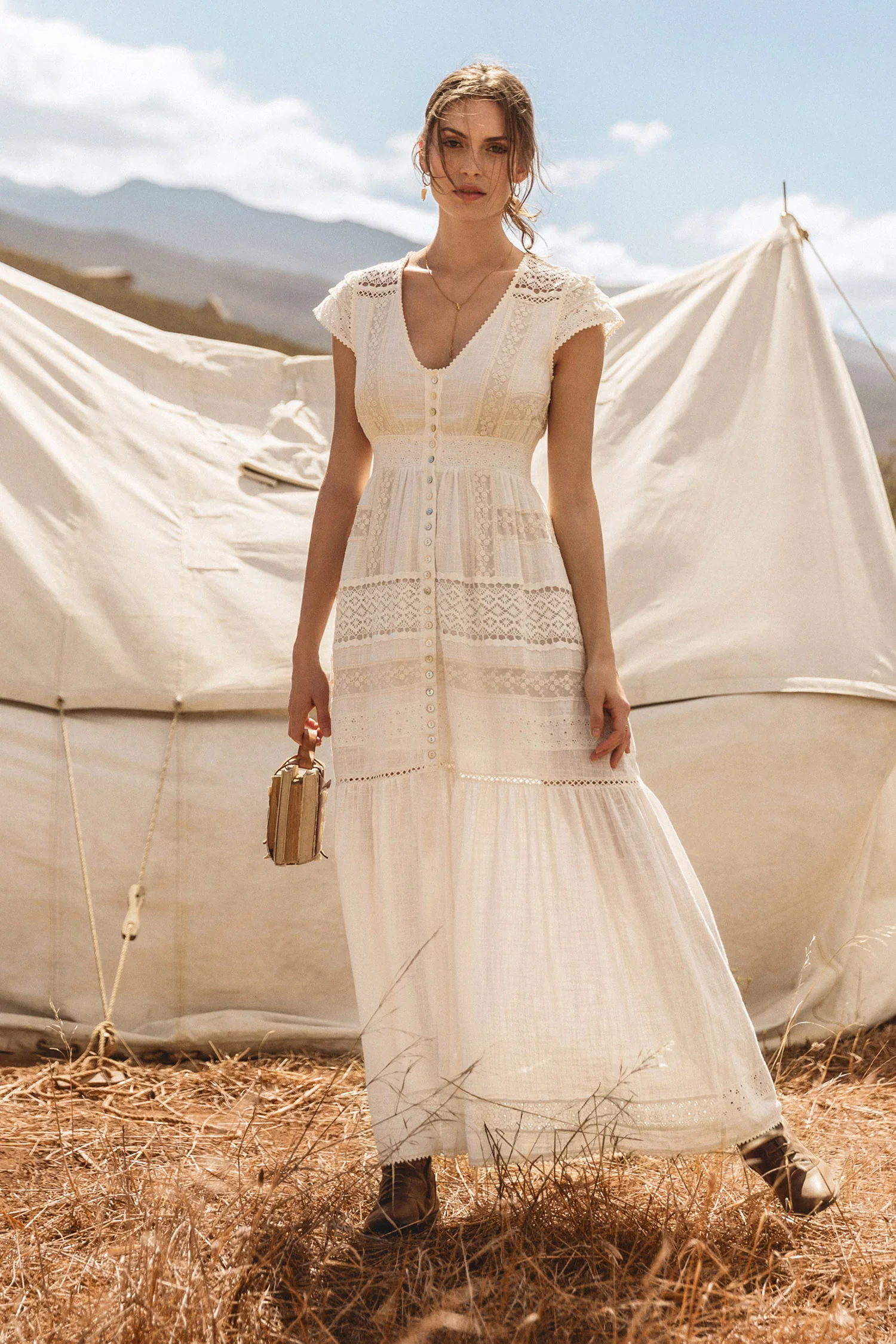 Spell-Lioness-Campaign-14.webp