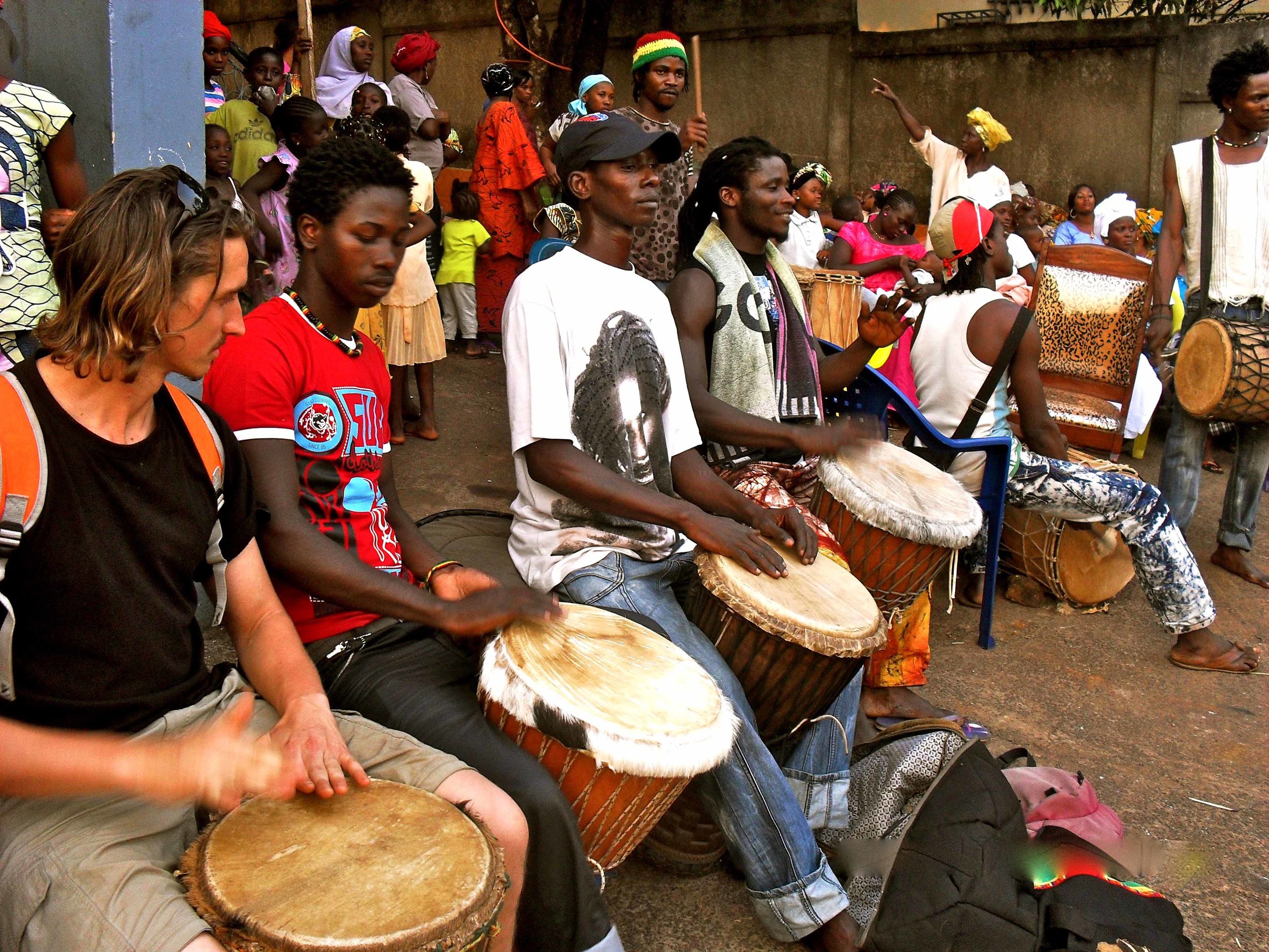 Tour drumming dundunbah.jpg