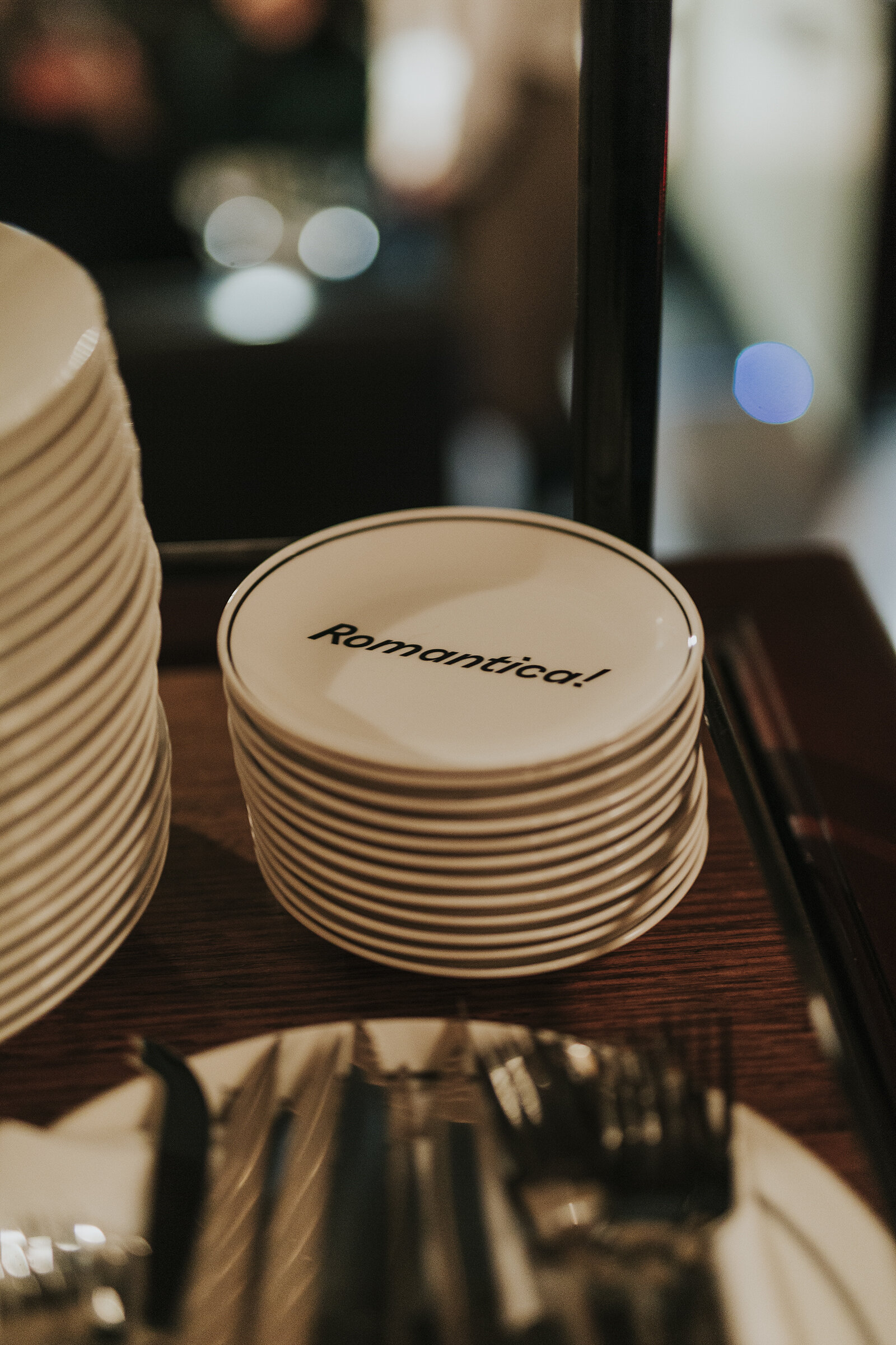 Le Rebelle Plate Set (4)