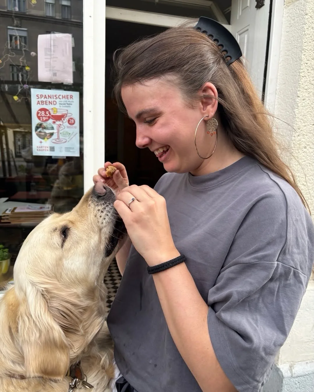 Wieder einmal etwas Neues f&uuml;r alle vierbeinigen G&auml;ste! Hundekekse sind jetzt auch auf der Karte! Chefin Lotte hat sie gepr&uuml;ft und ist hoch zufrieden!