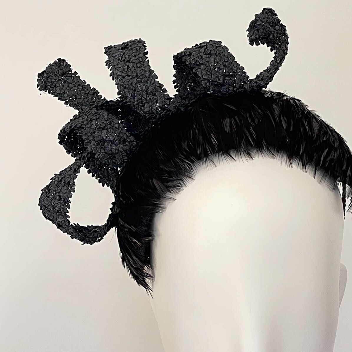 Just can&rsquo;t get feathers with sheen like this anymore. 
Easy wearing bandeau 

#featherheadpiece #slowfashion #slowfashionmovement  #transeasonal #millinery #headpiece #fascinators #fashionattheraces #accessories