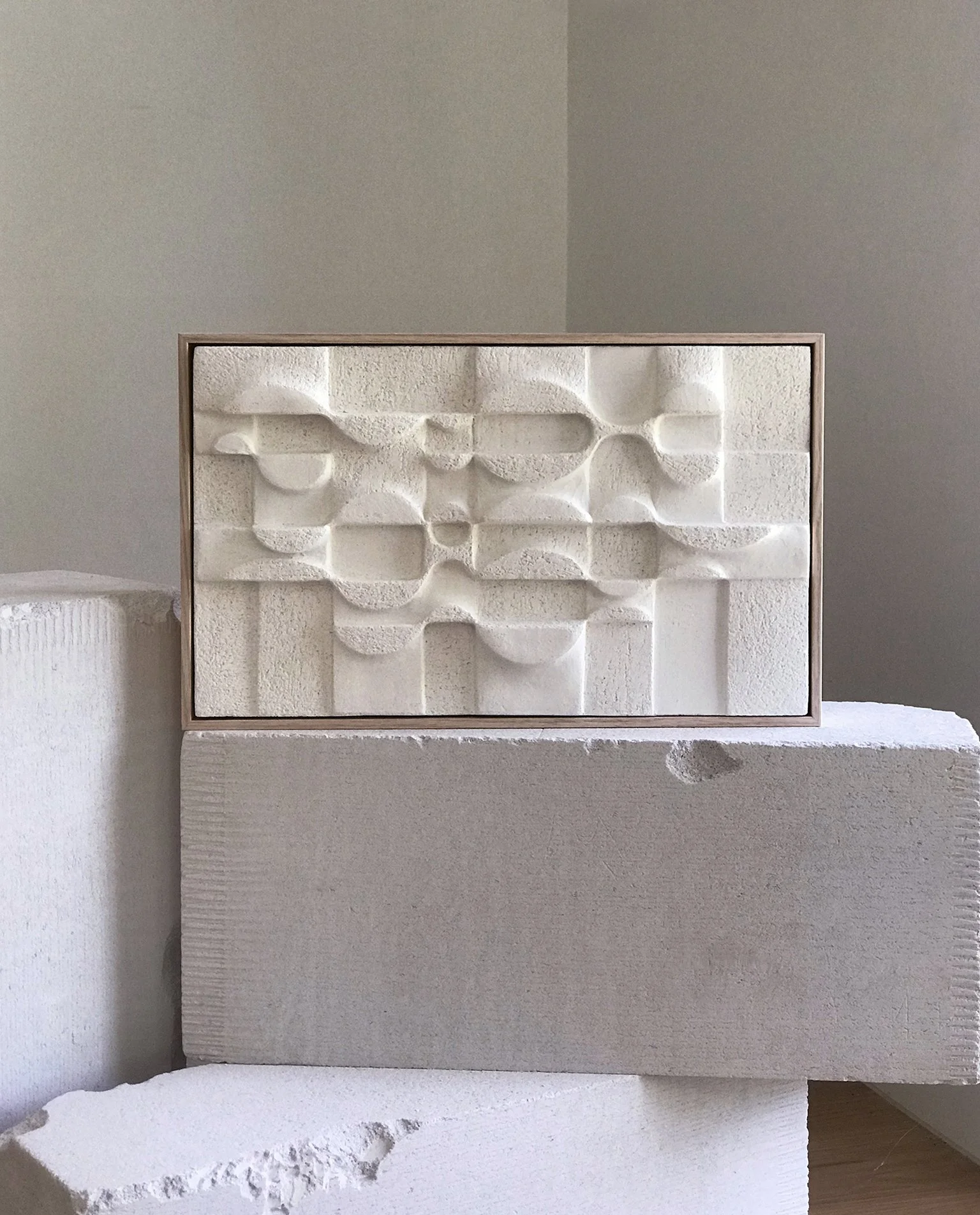 JAN V ULTRASONIC TILE.jpeg