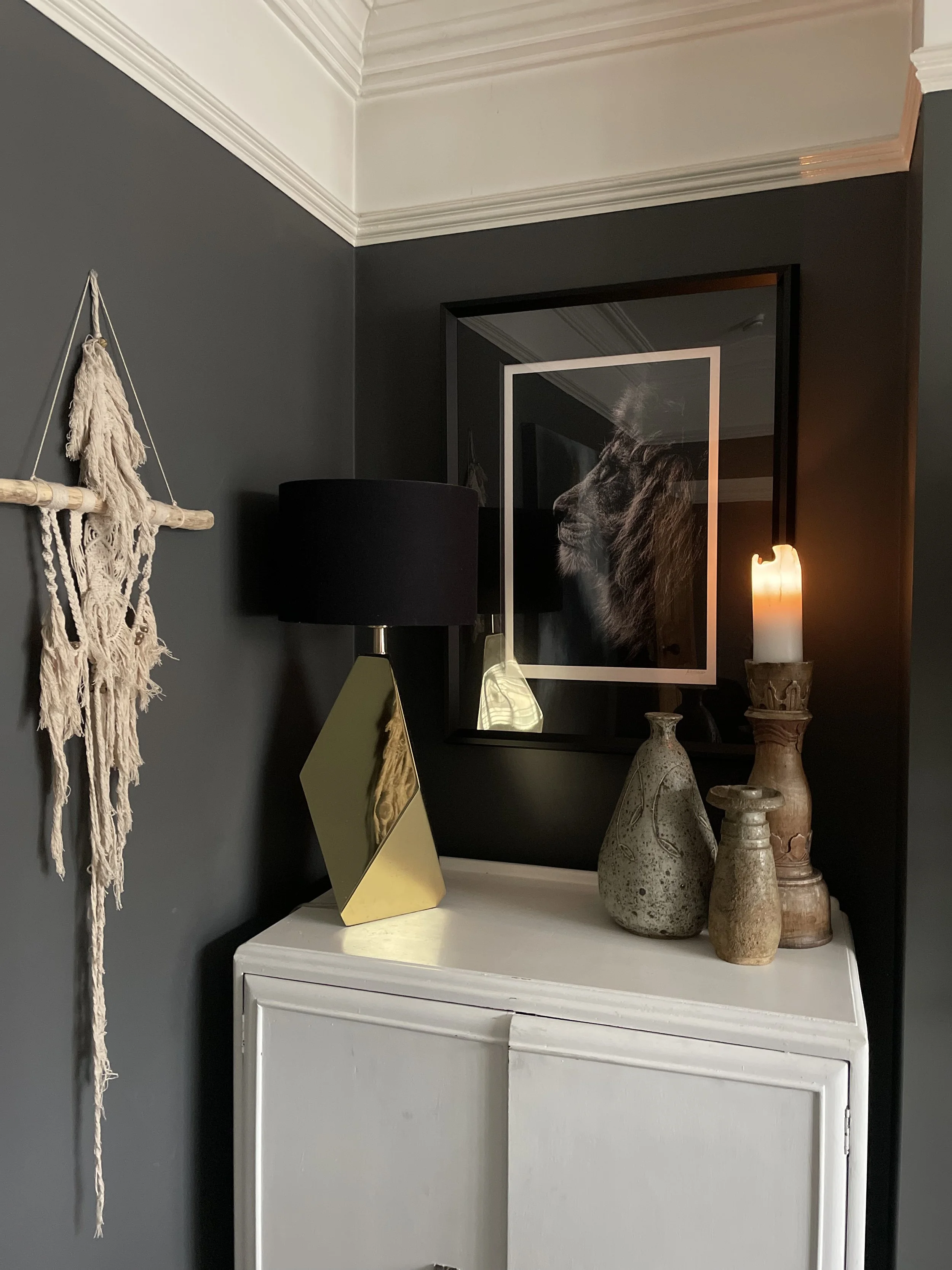     How to Build an Art Collection                               