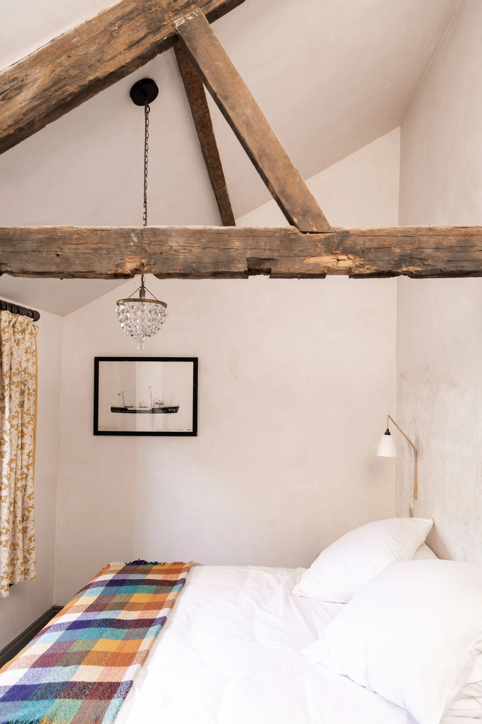 ROOM No.8